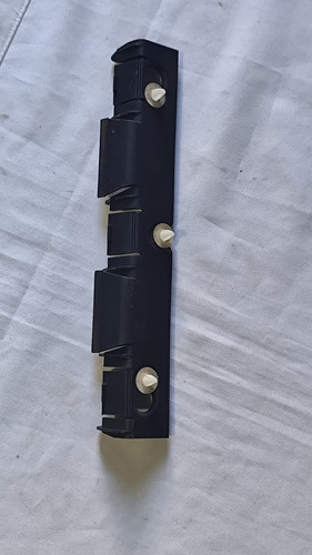 Suporte Guia Parachoque Traseiro Renault Clio Sedan 99 A 04 - Imagem 3