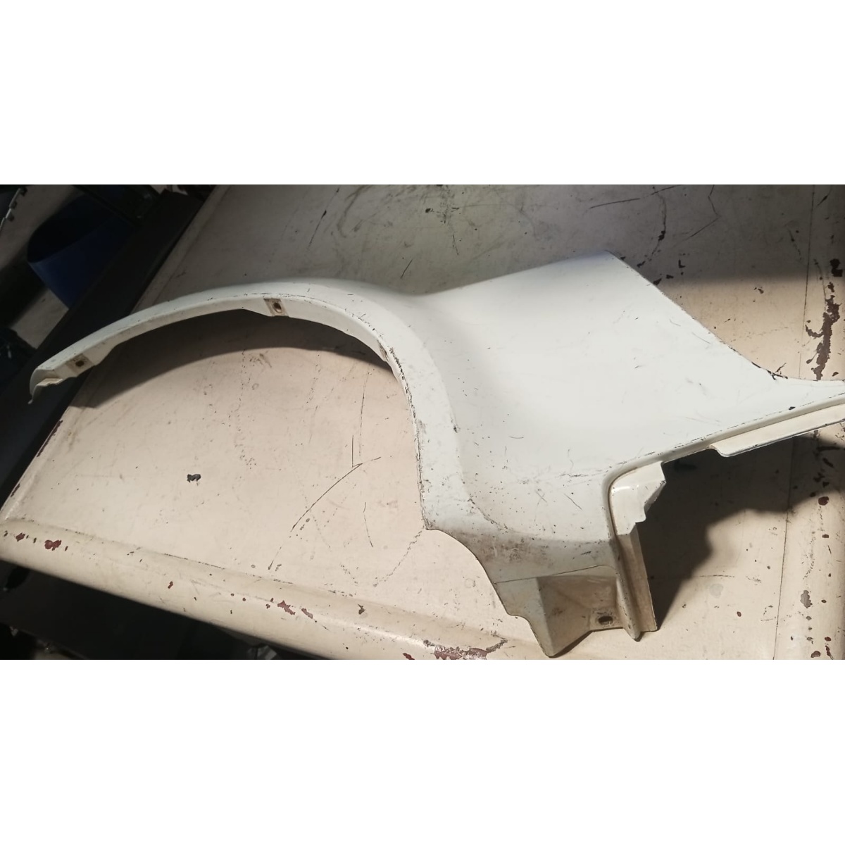Moldura Traseira Direita Suzuki Jimny - Imagem 2