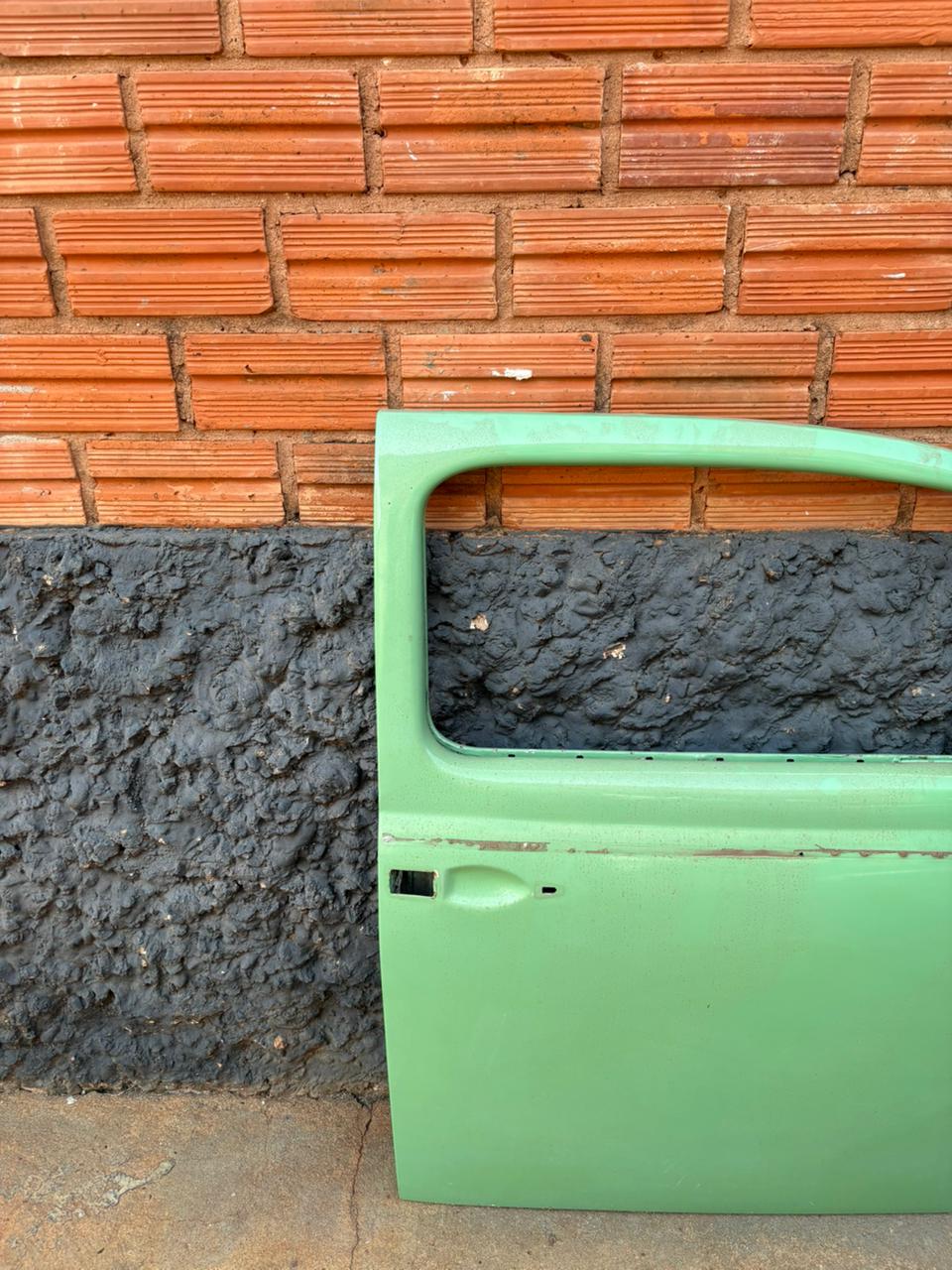 Porta Dianteira Direita Volkswagen Fusca 76 - Imagem 4