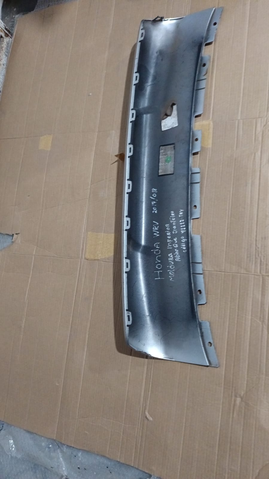 Moldura inferior para-choque traseiro Honda WRV - Imagem 3