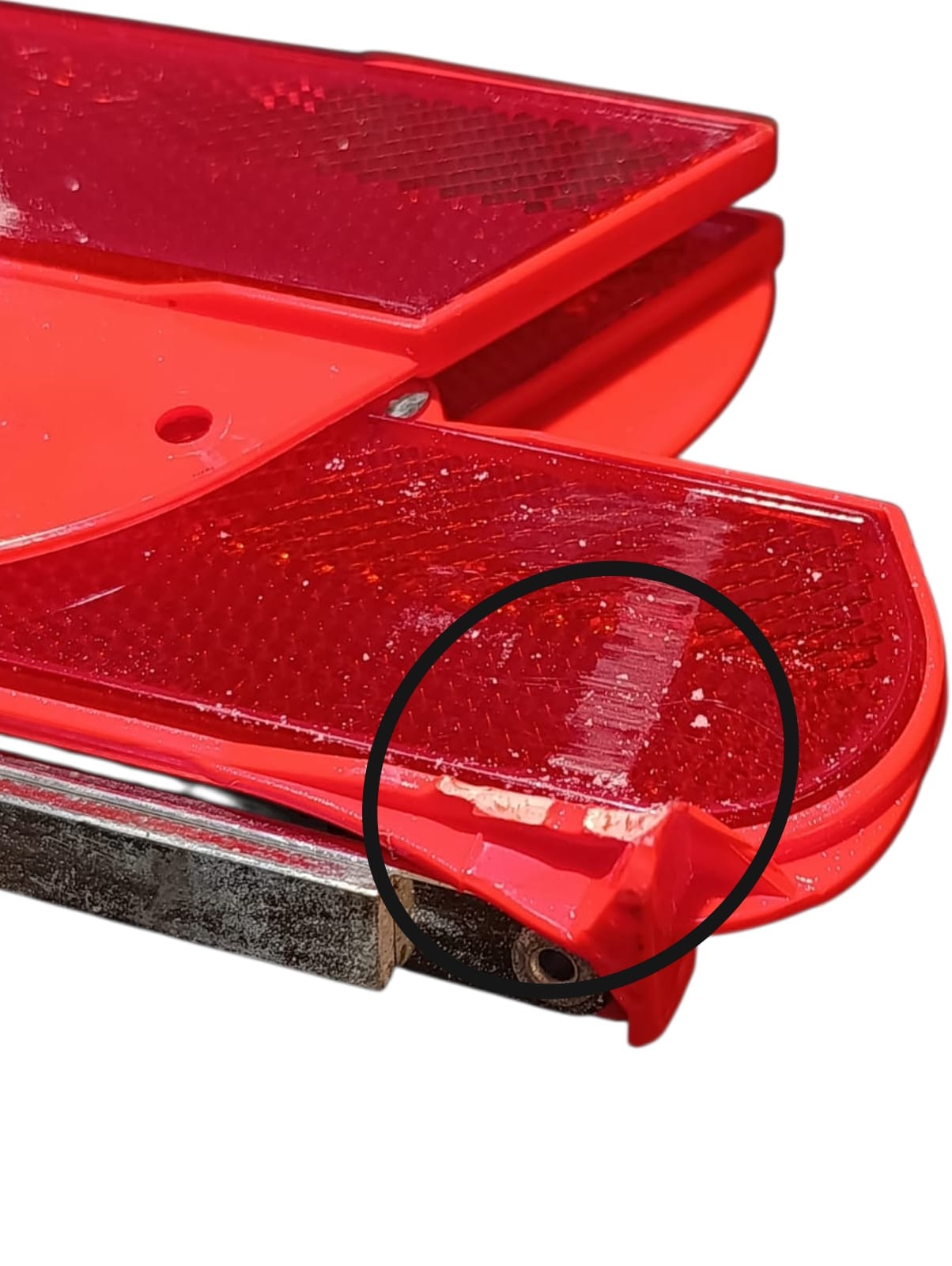 Triângulo Sinalizador Volvo Xc60 T6 Original 2007/17 detalhe - Imagem 7