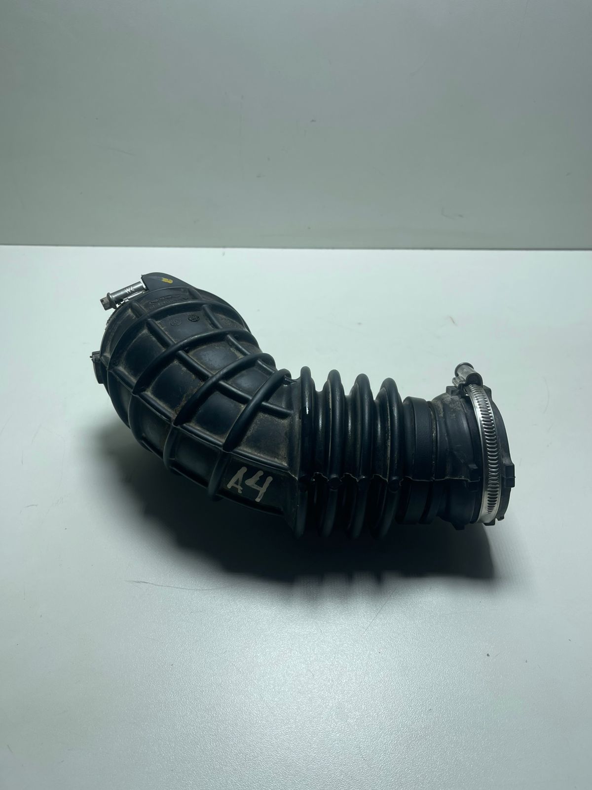 Mangueira Caixa Filtro De Ar Audi A4 2.0 13/15 06h129629e