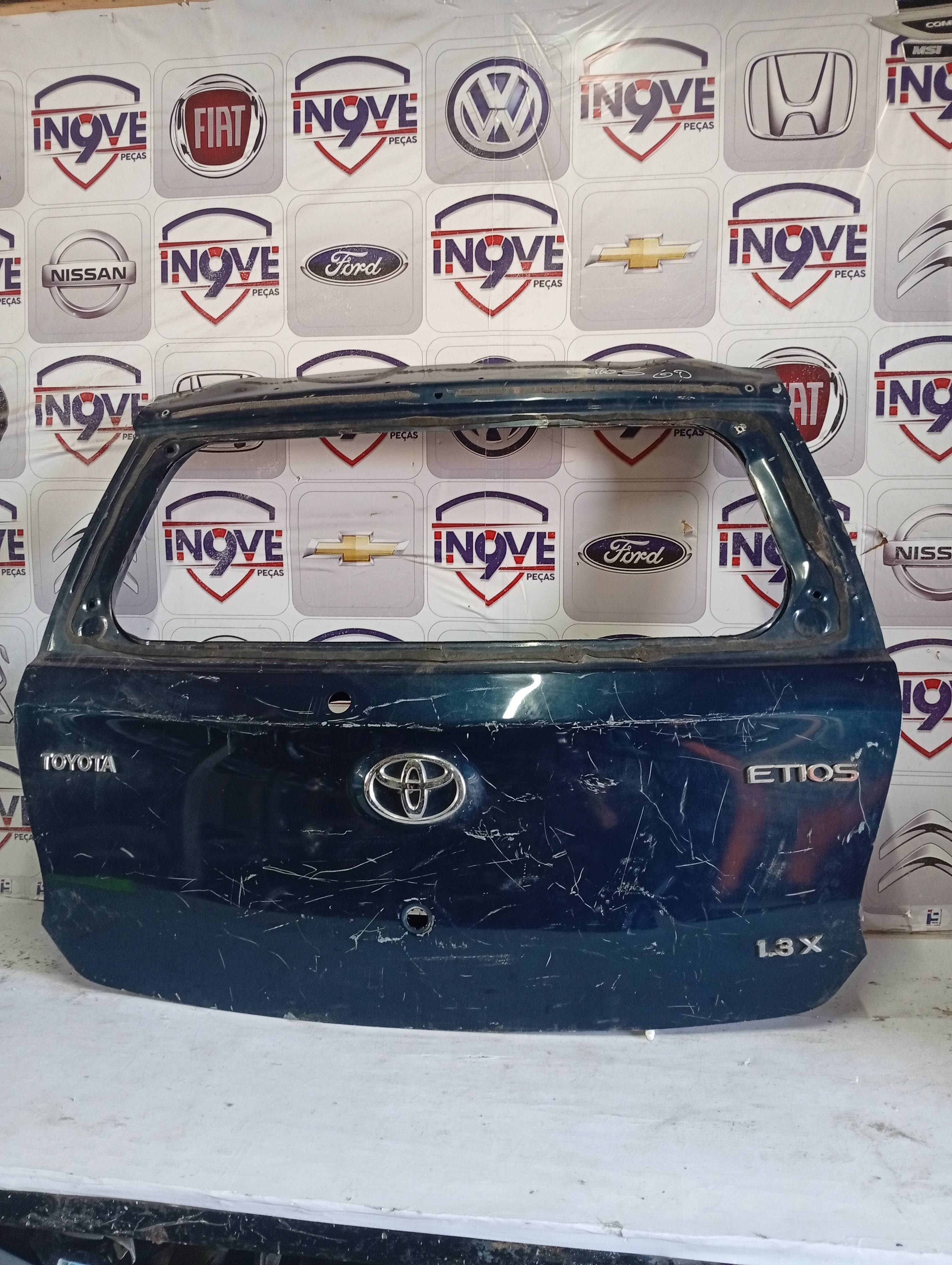 Tampa Traseira Toyota Etios 2013 a 2021