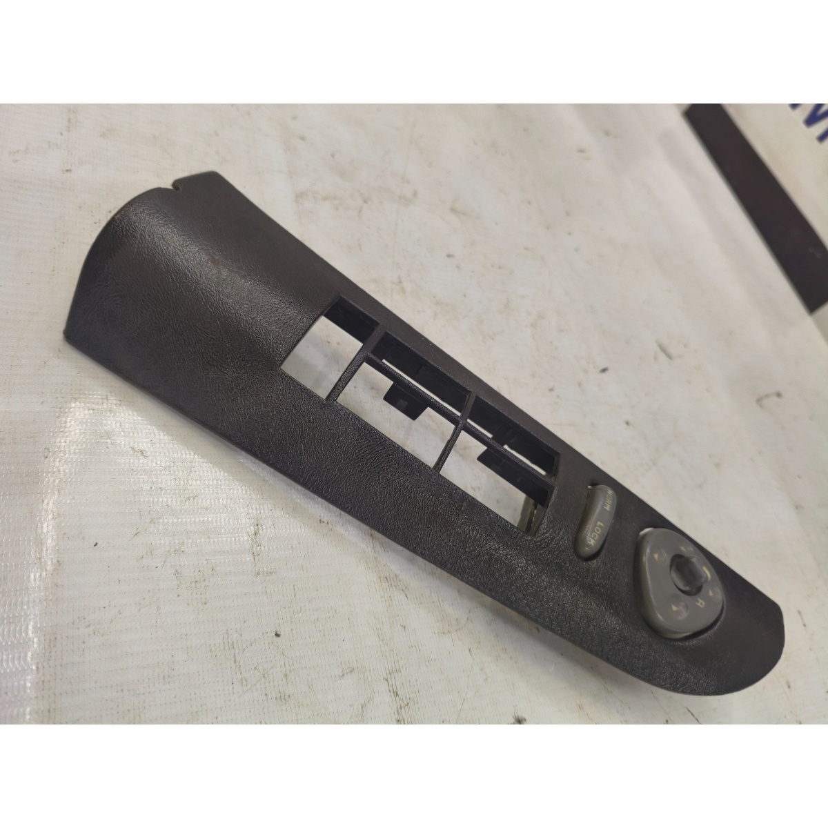 Moldura Comando Vidro Retrovisor Le S10 Blazer 96 A 04 c-det - Imagem 3