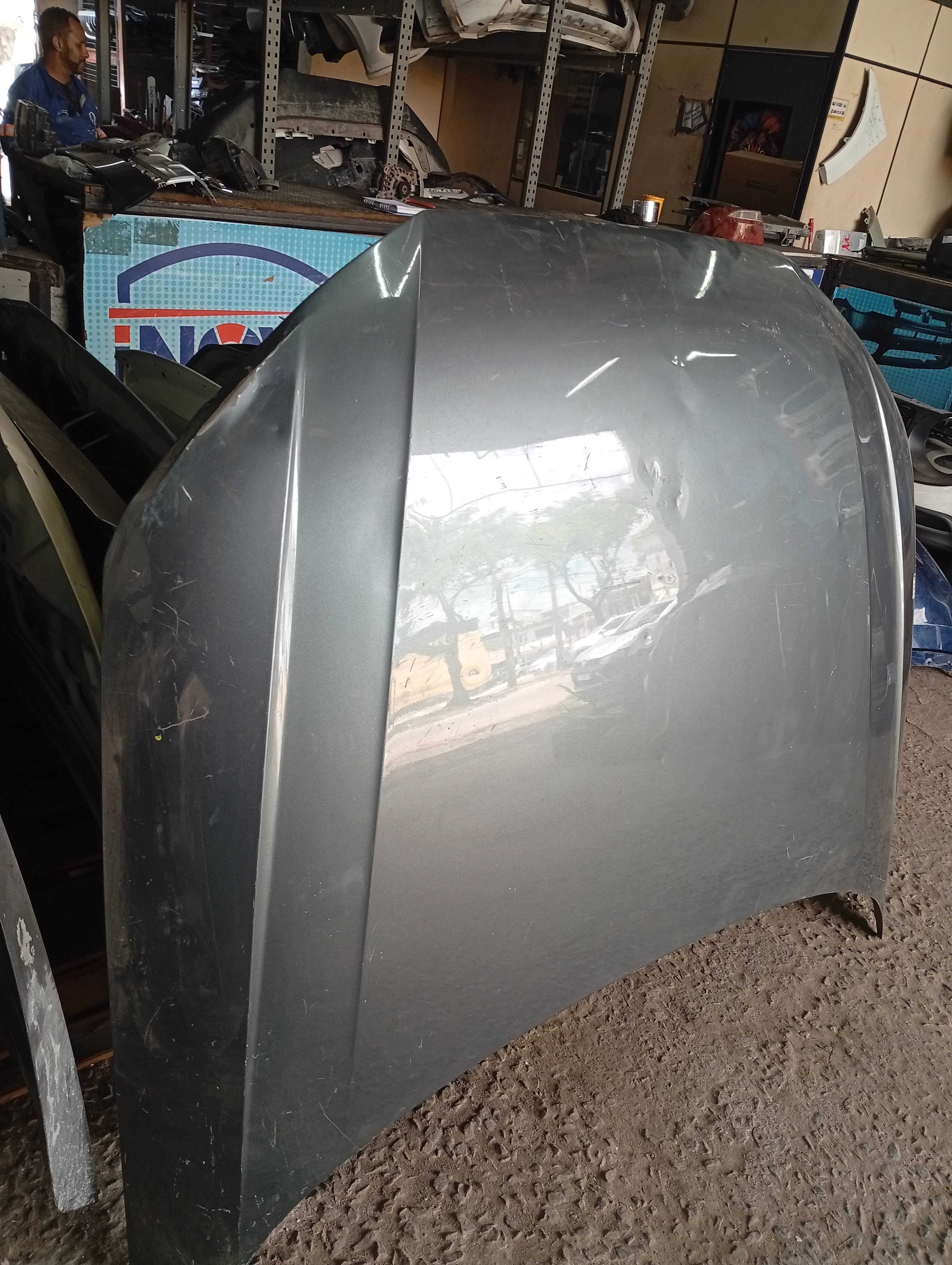 Capô Audi A4 2018 - Imagem 3