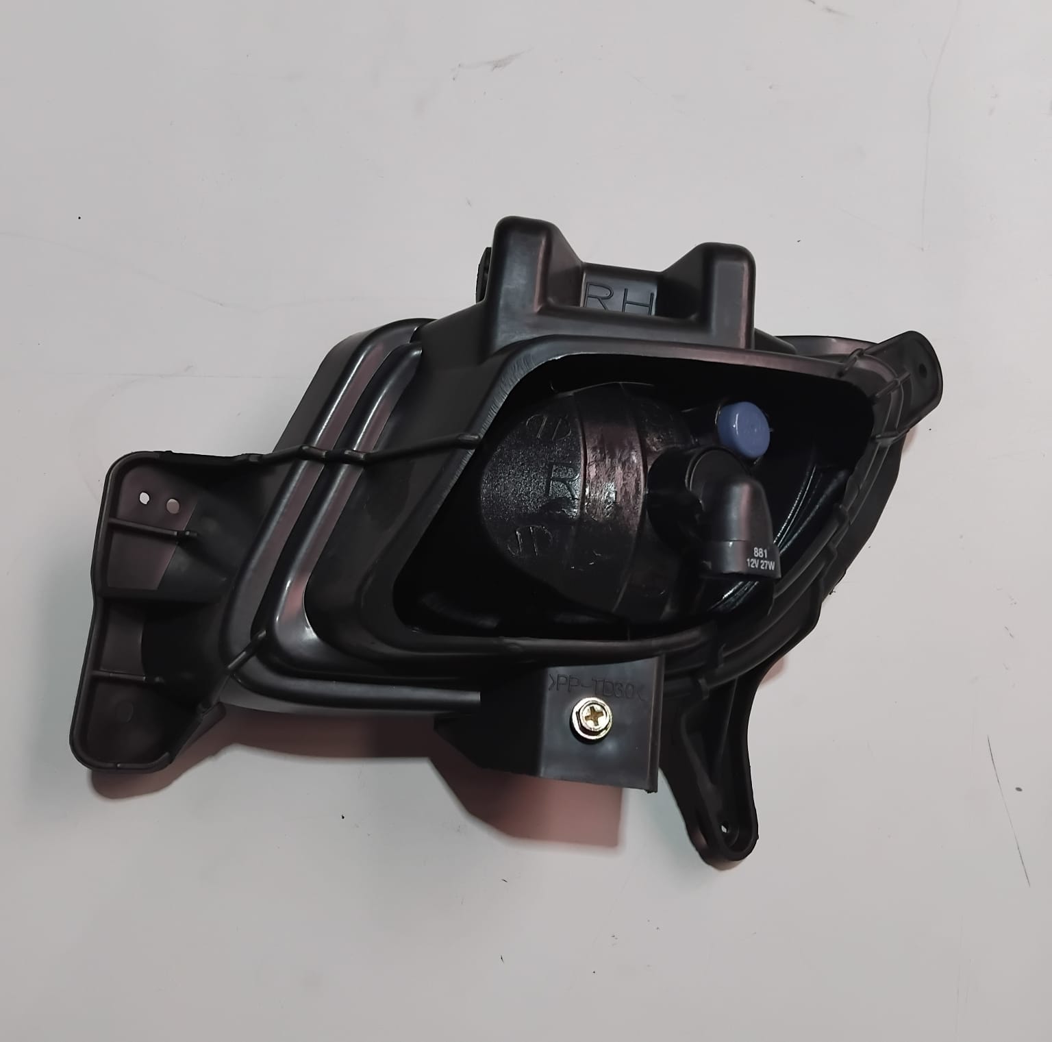 FAROL AUXILIAR HYUNDAI I30 2009/2012 LADO DIREITO NOVO - Imagem 4