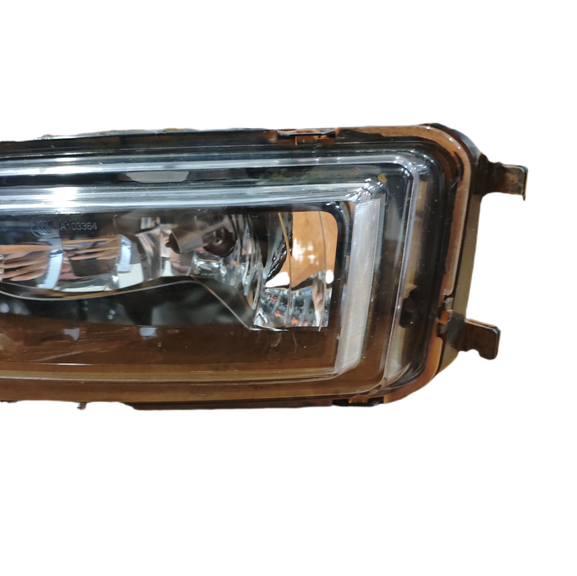 Farol Milha Esquerdo Amarok 2017 ate 2022 - Imagem 2