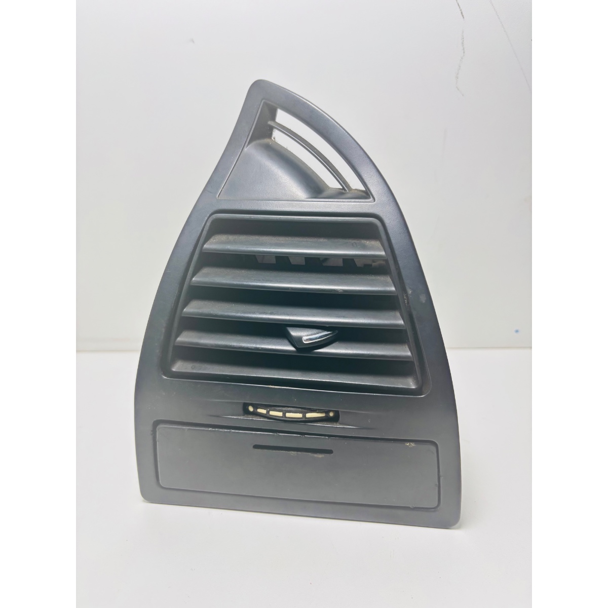 Difusor Ar Lateral Esquerdo CitroënC4 Pallas 964633807 /2008 - Imagem 4