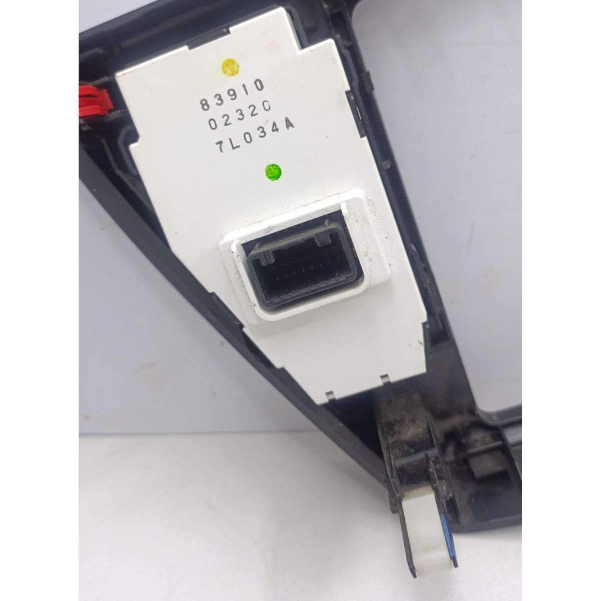 Moldura Painel Multimídia Toyota Corolla 2015-2019 - Imagem 2