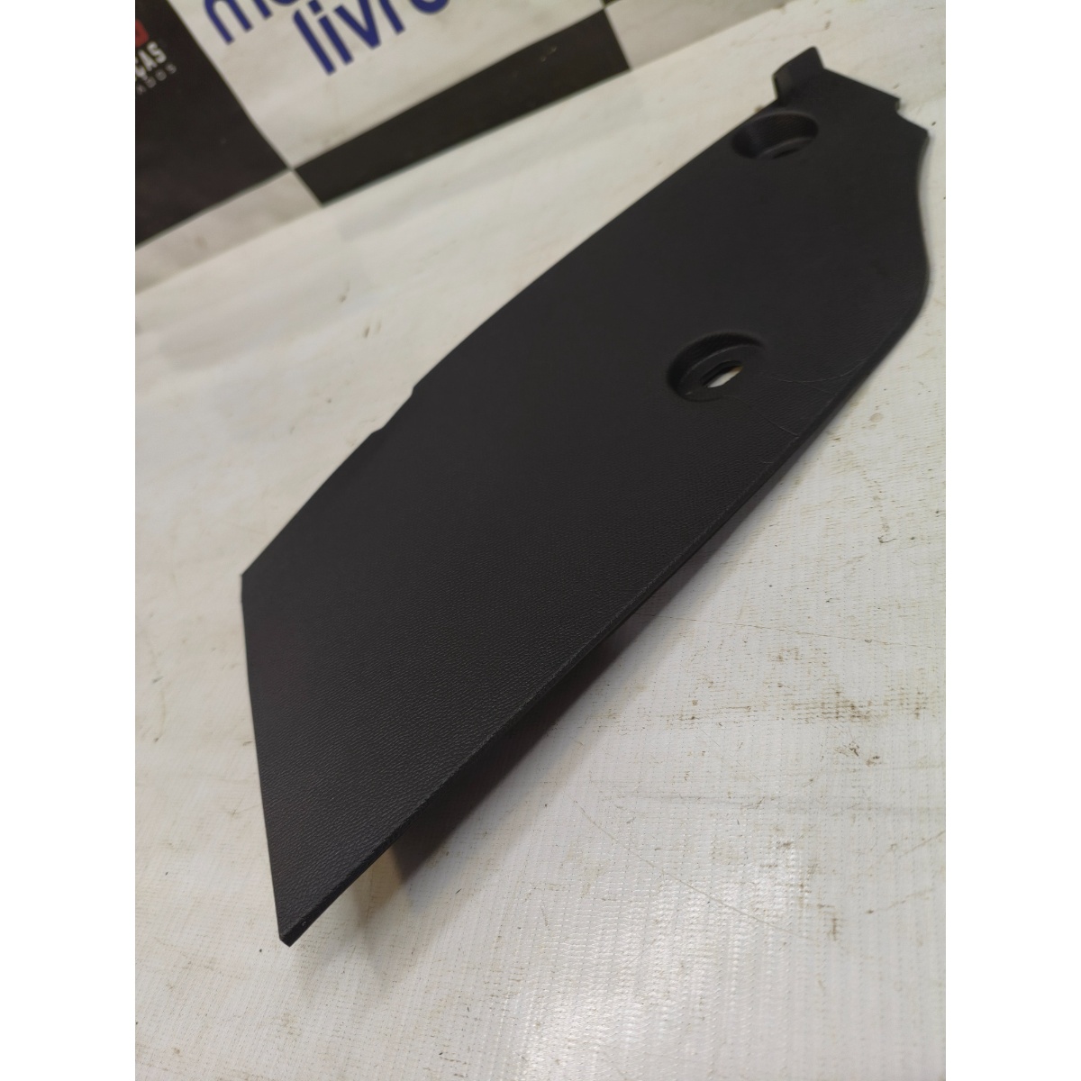 Acabamento Direito Console Central Peugeot 208 2021 A 2025 - Imagem 2