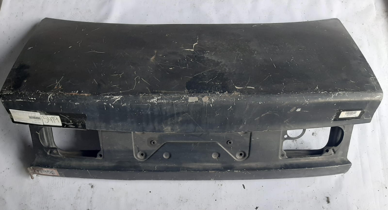 TAMPA TRASEIRA PASSAT ALEMÃO 1993/1997 (PRETA)