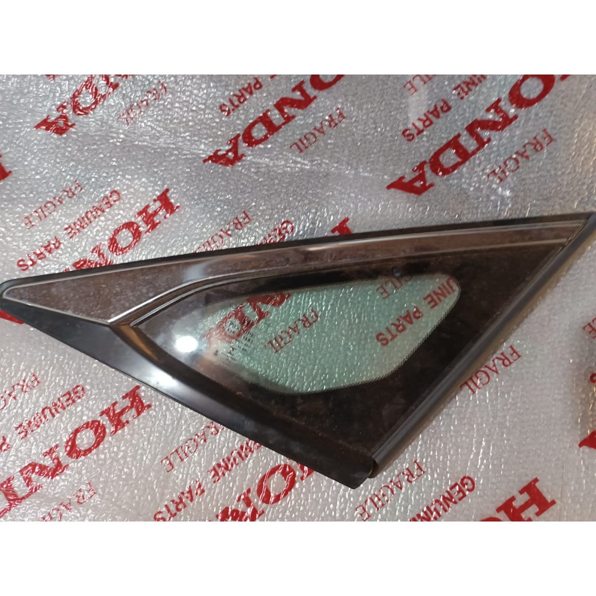 Vidro Traseiro Direito Honda Civic G10 - Imagem 2