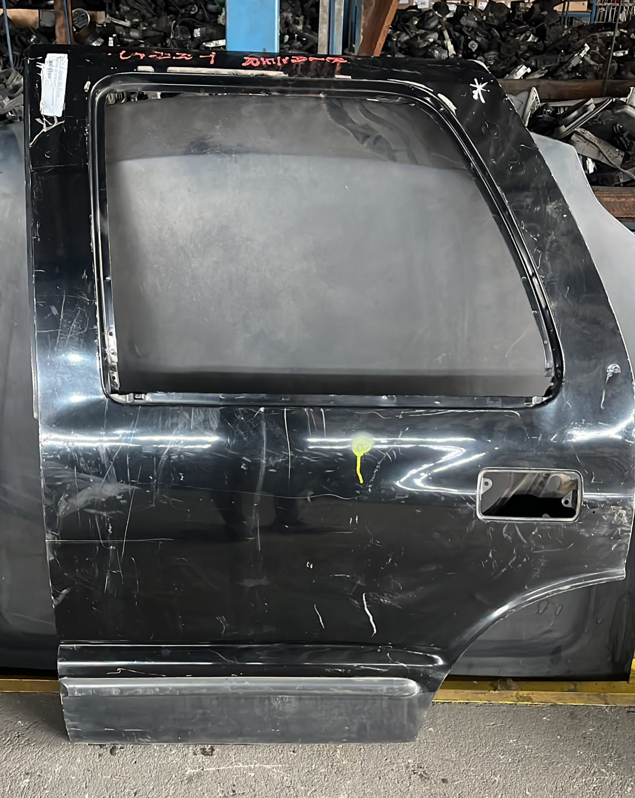 PORTA TRASEIRA BLAZER 1996/2005 PRETA LE USADA @