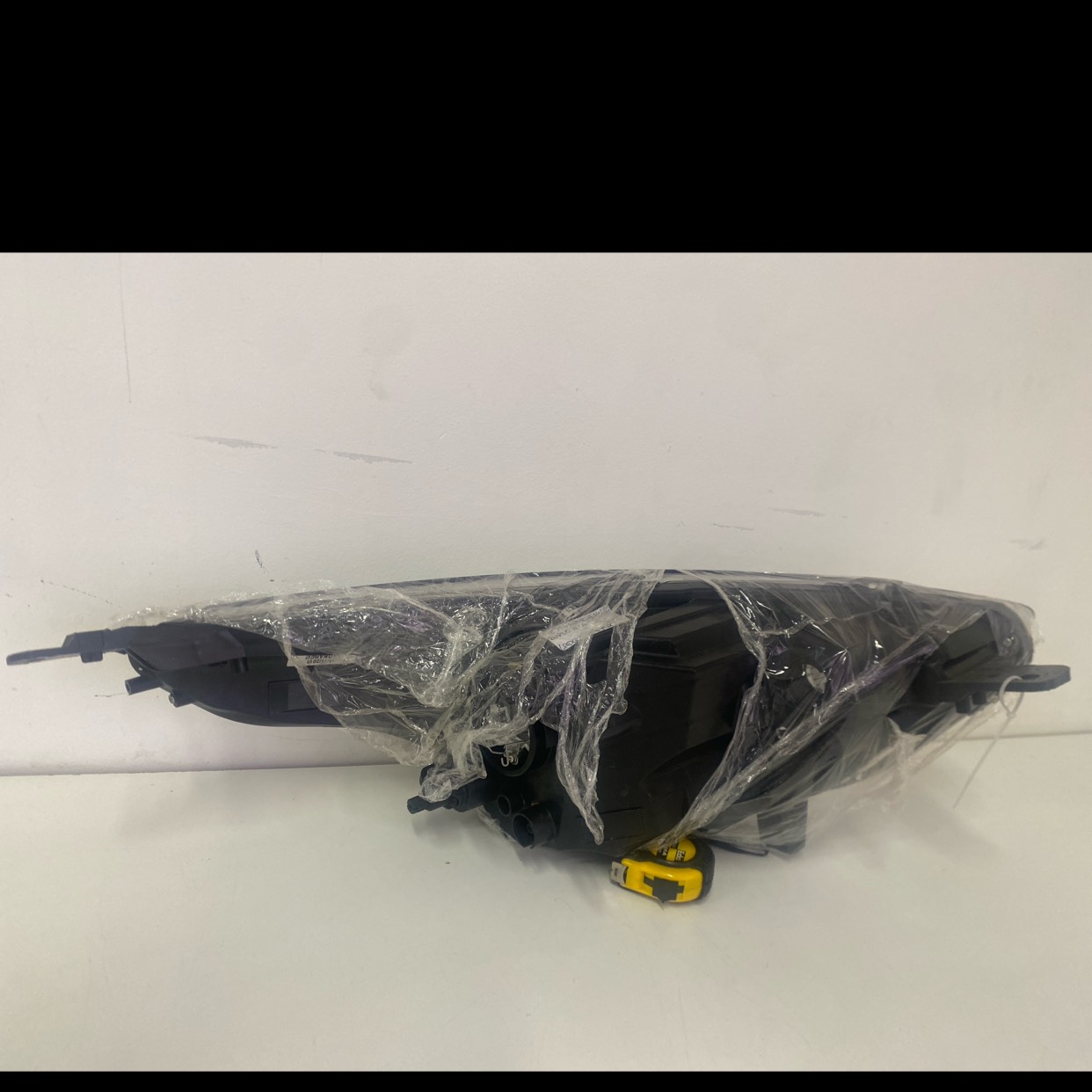 Farol Ford Fiesta Foco Duplo Lado Esquerdo - Imagem 3