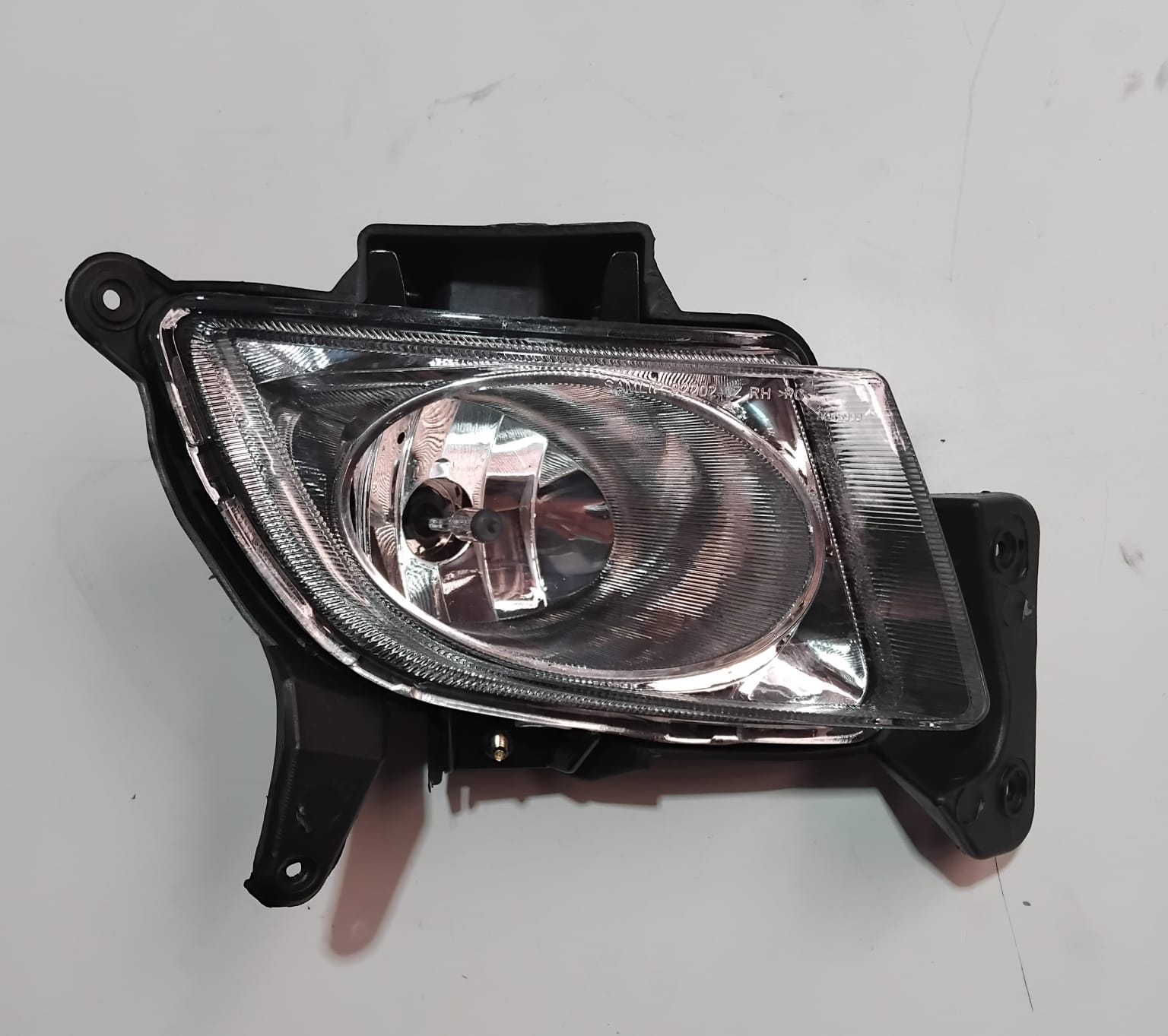 FAROL AUXILIAR HYUNDAI I30 2009/2012 LADO DIREITO NOVO