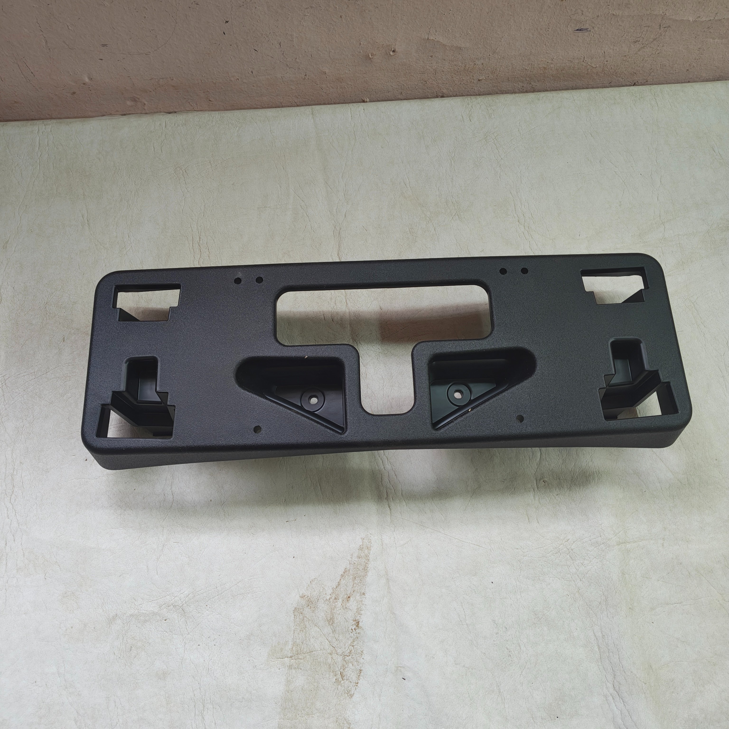Suporte Placa Dianteira Cruze 2020 A 2023 Preto