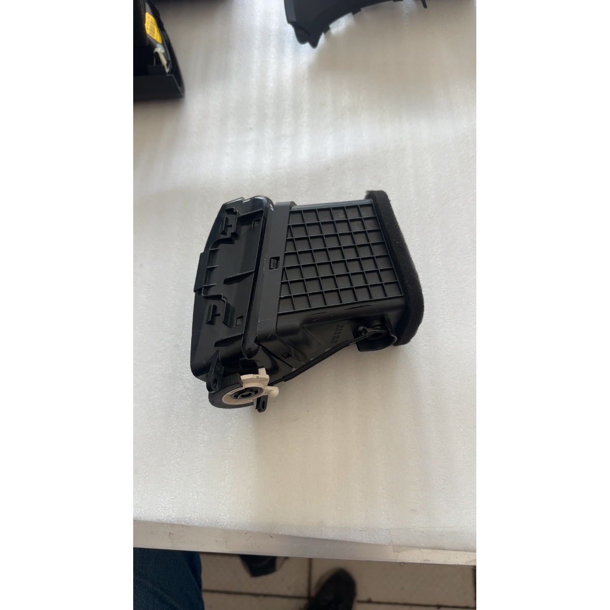 Difusor De Ar Direto Hyundai I30 2012 974902h000 - Imagem 2