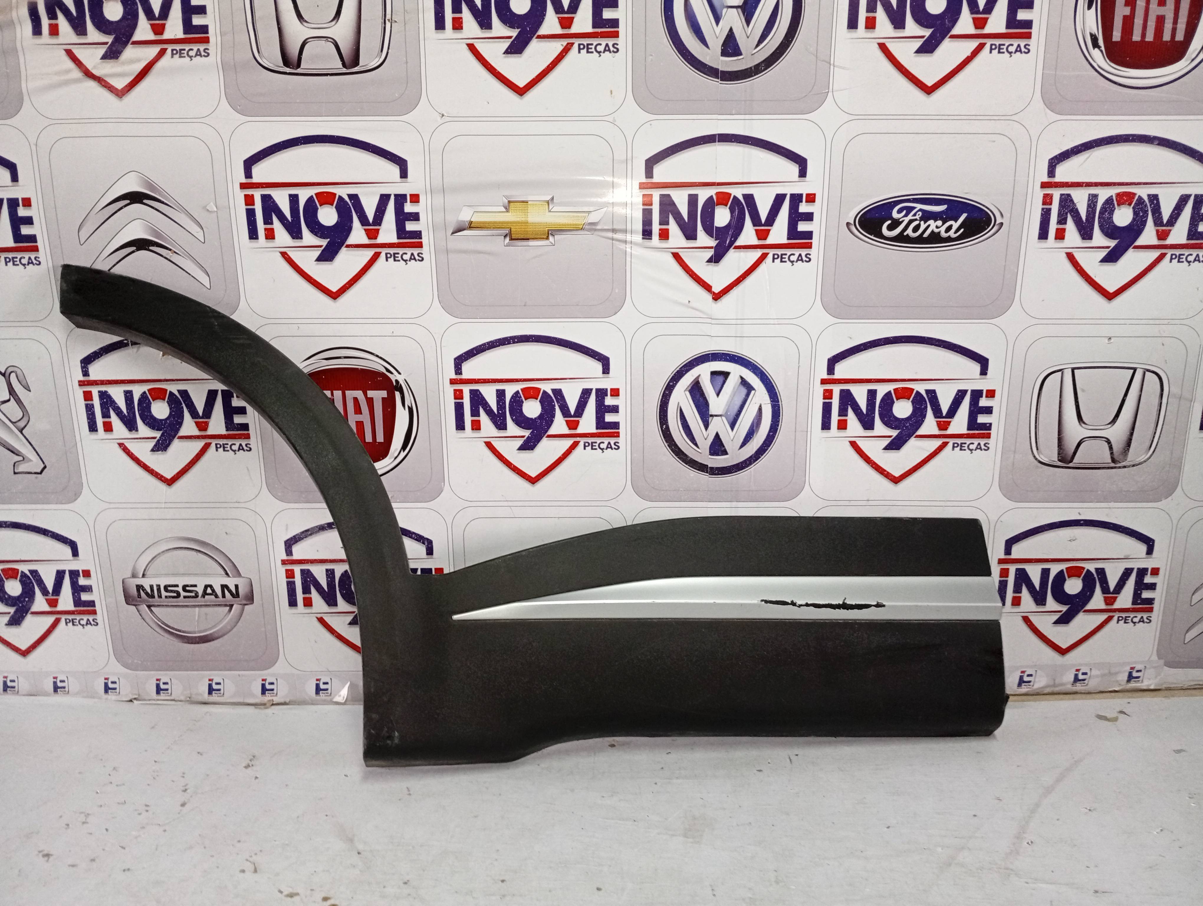 Moldura Porta Traseira Direita Chery Tiggo 7