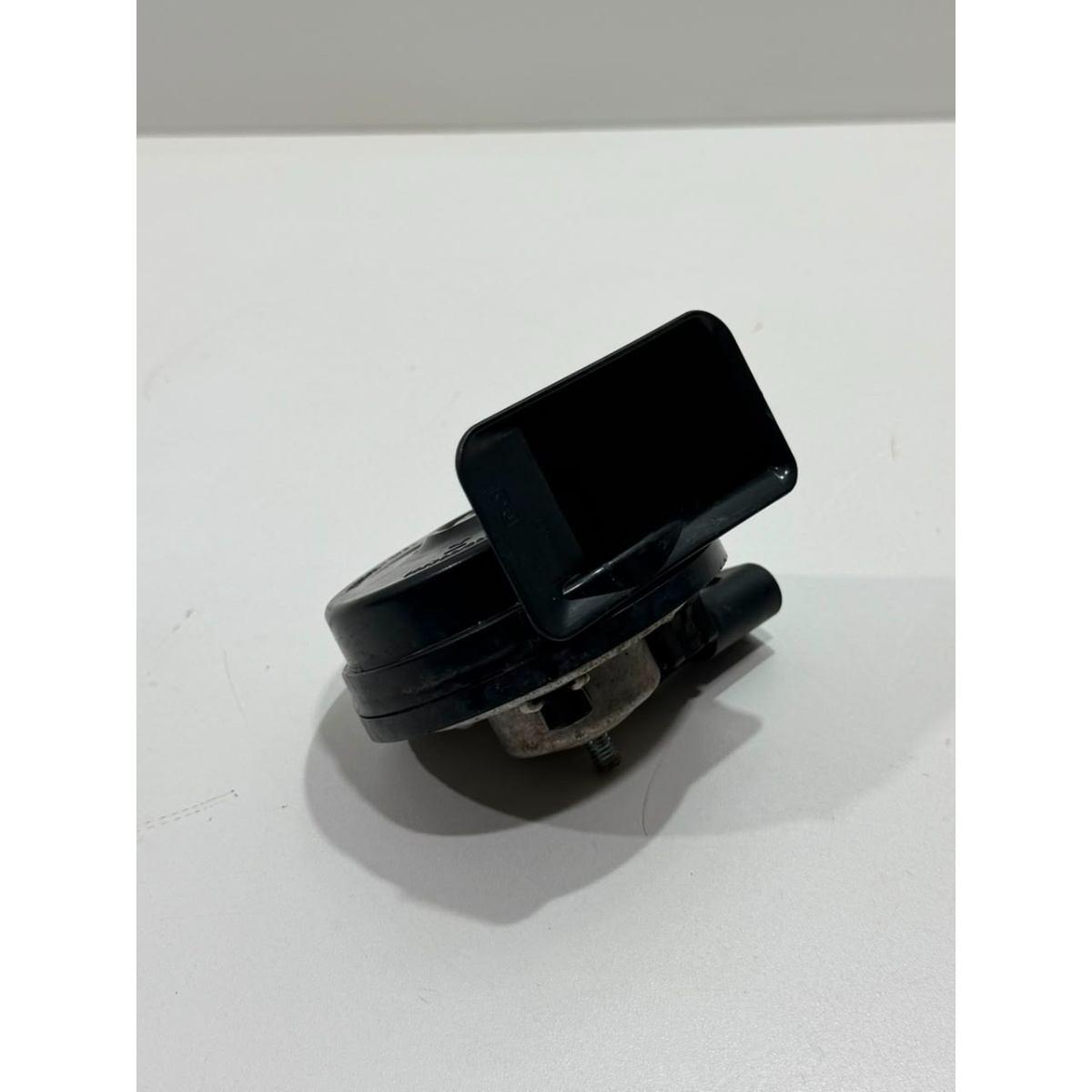 Buzina Caracol Vw Polo Track 2019 A 2024 Original 2q0951221 - Imagem 3