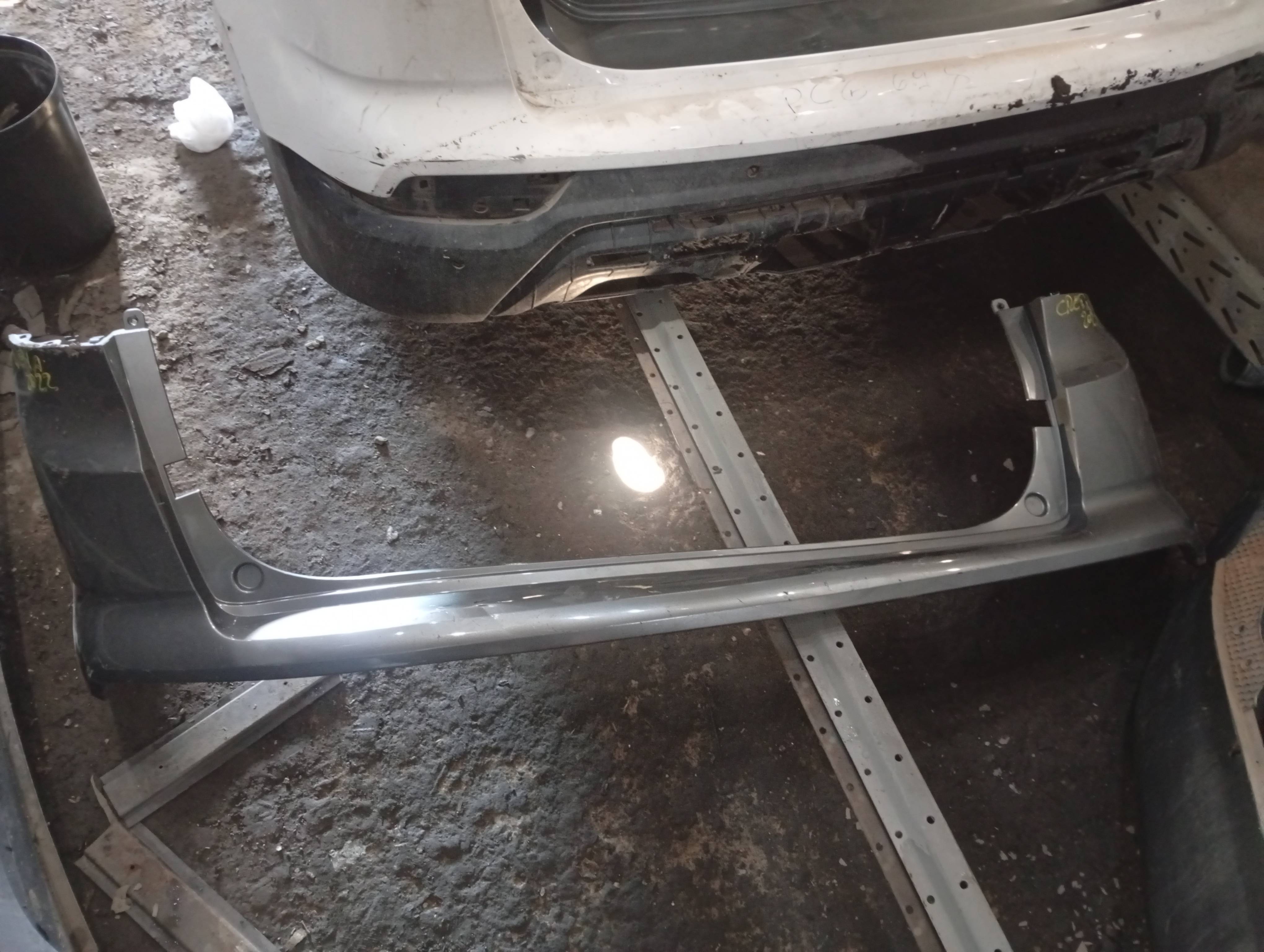 Parachoque Traseiro Volkswagen T-Cross 2019 a 2024 - Imagem 1