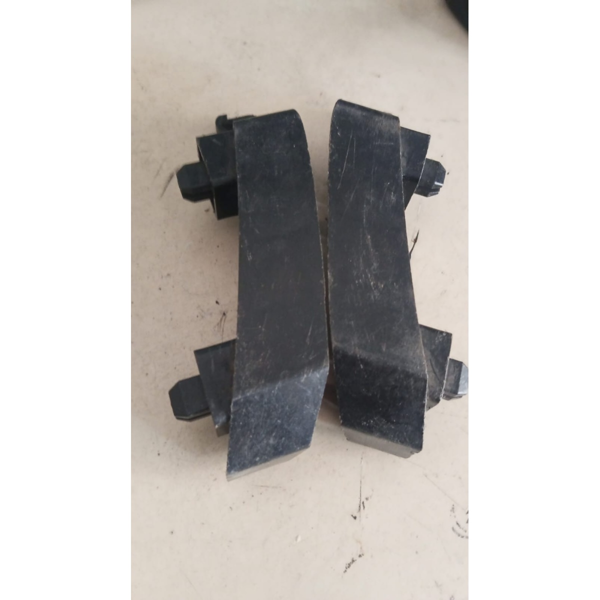 Par de Guia Suporte Parachoque Dianteiro Honda Fit 2004-2008 - Imagem 2