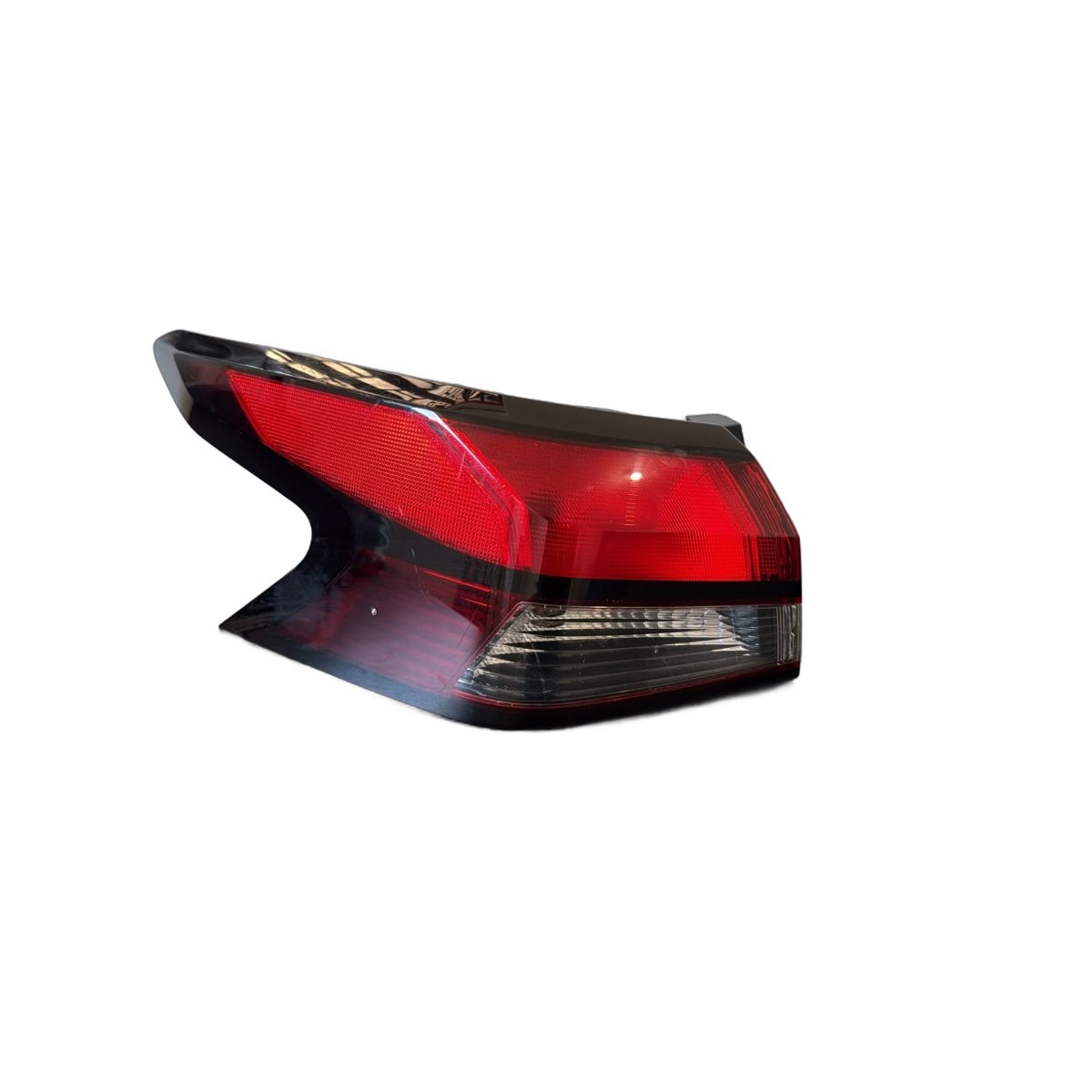 Lanterna Do Nissan Versa 2020 2021 2022 Esquerda Esquerdo/motorista Vermelho - Imagem 1