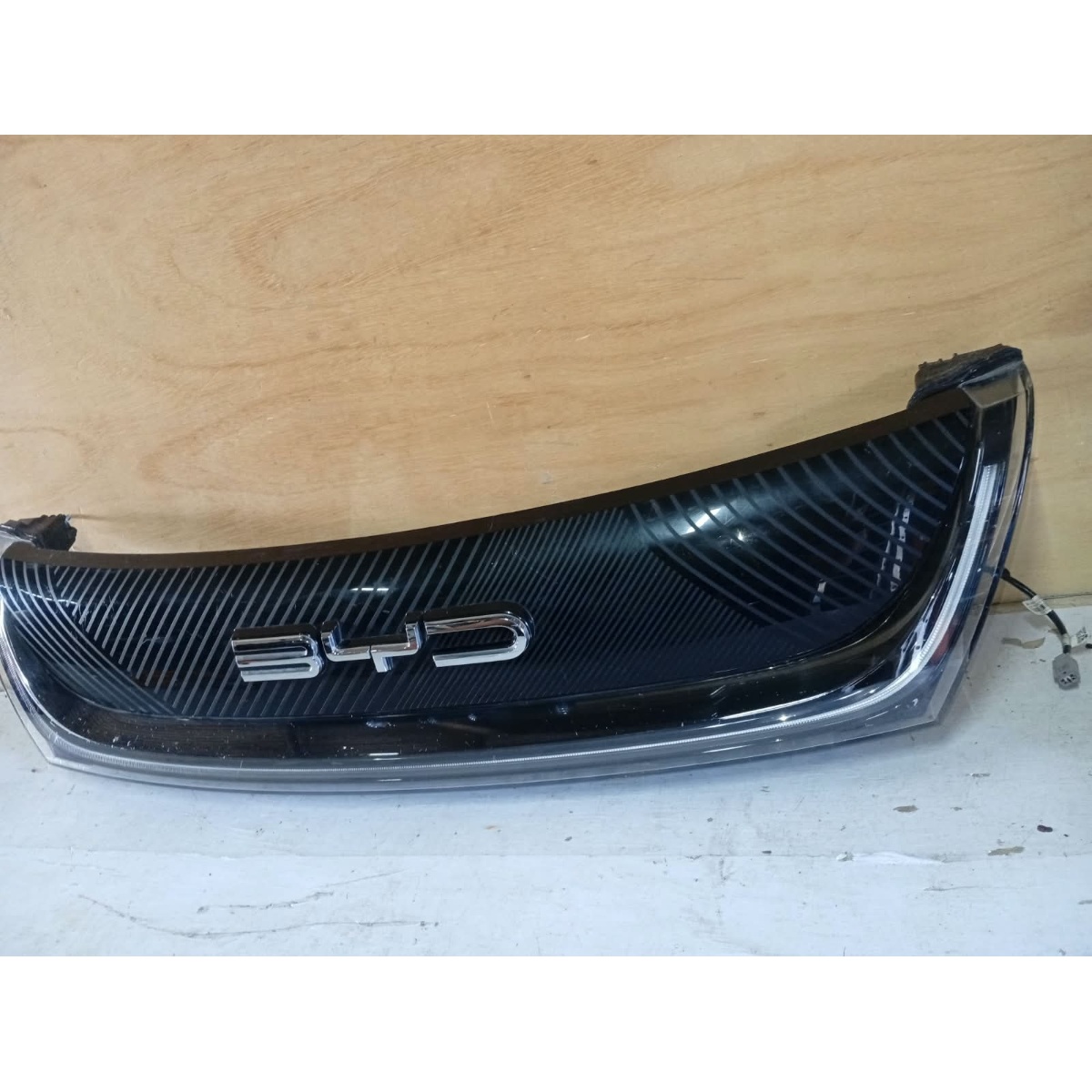 Grade Dianteira Byd Dolphin 2023 2024 2025 Emblema E Led - Imagem 3