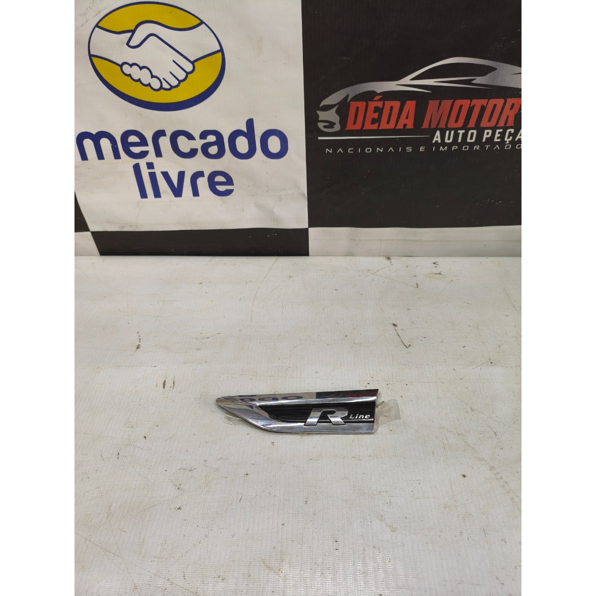 Emblema Rline Paralama Dianteiro Tiguan 2018 A 2021 Original Cromado/preto - Imagem 6