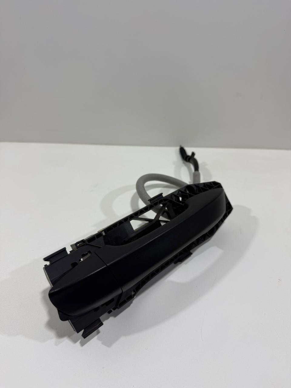 Suporte da Maçaneta Direita VW T-Cross/Polo/Nivus 6EA839885A - Imagem 2