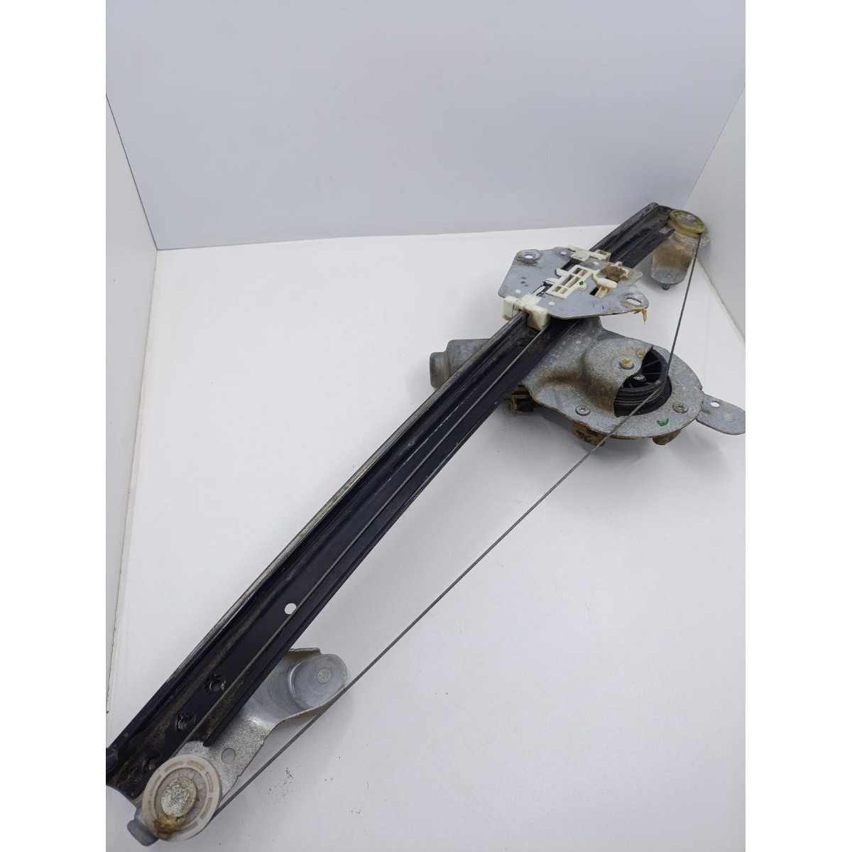 Máquina de Vidro Renault 807213342R Diant, Esqu oroch 2015 - Imagem 2