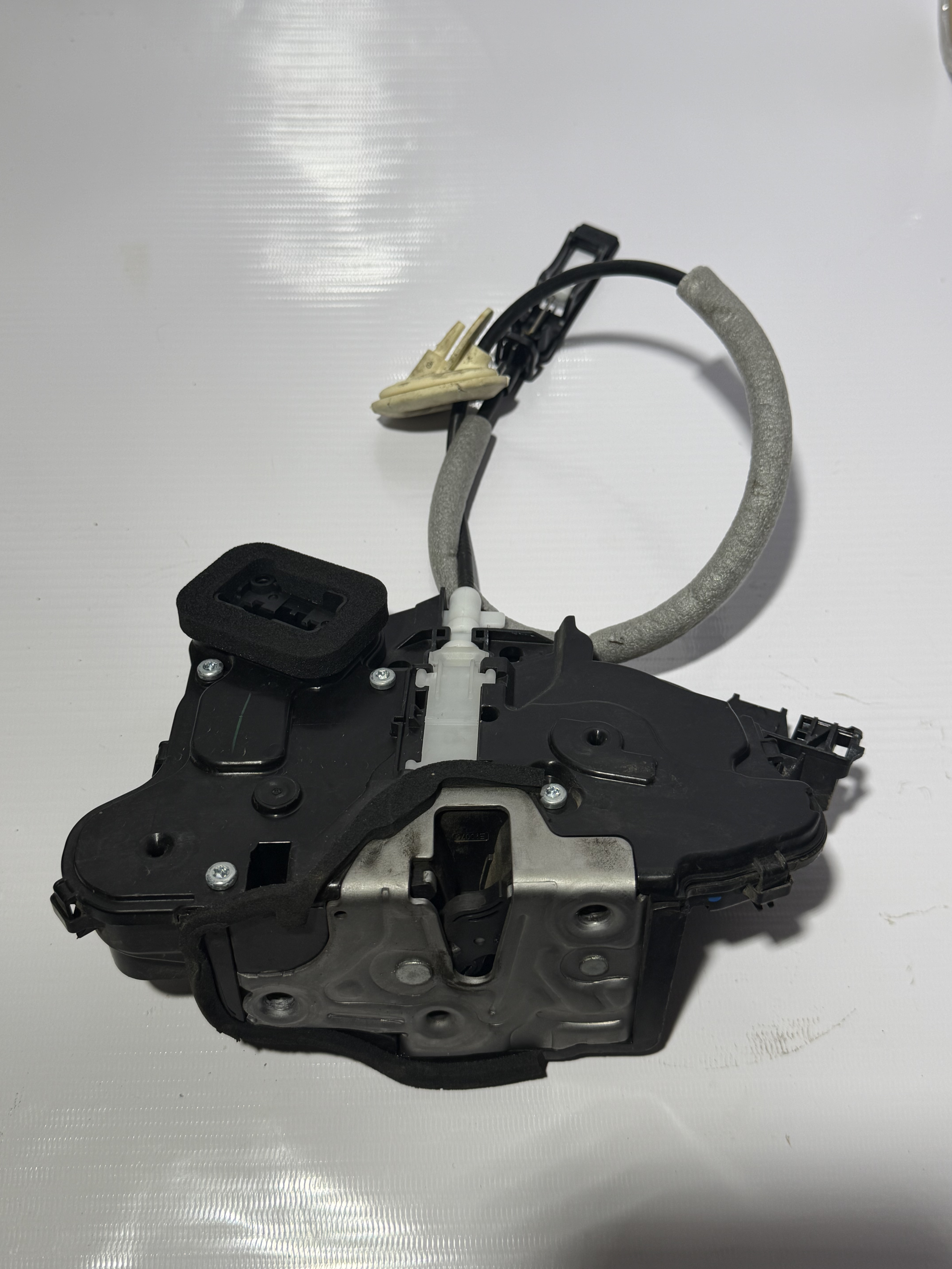 Fechadura Dianteira Esquerda VW Polo Track 2GJ837015A - Imagem 2