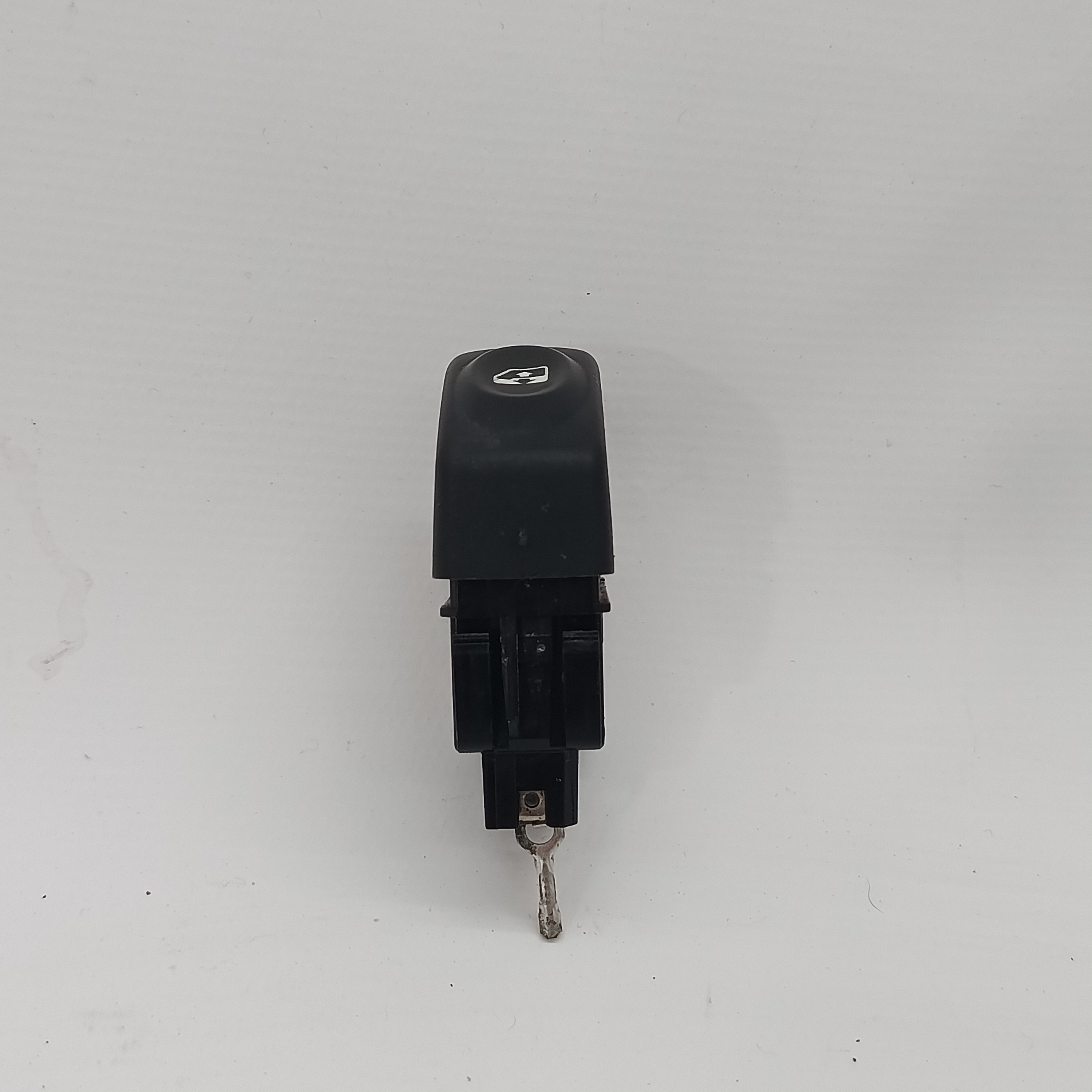 Botao Vidro Eletrico Renault Clio Sedan 2007 467793