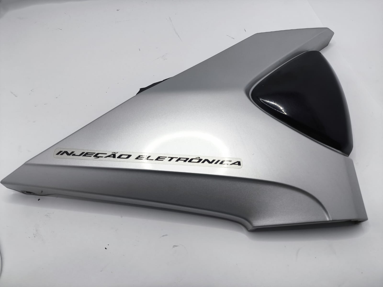 Tampa Lateral Direita Yamaha Fazer 250 2006-2010 - Imagem 1