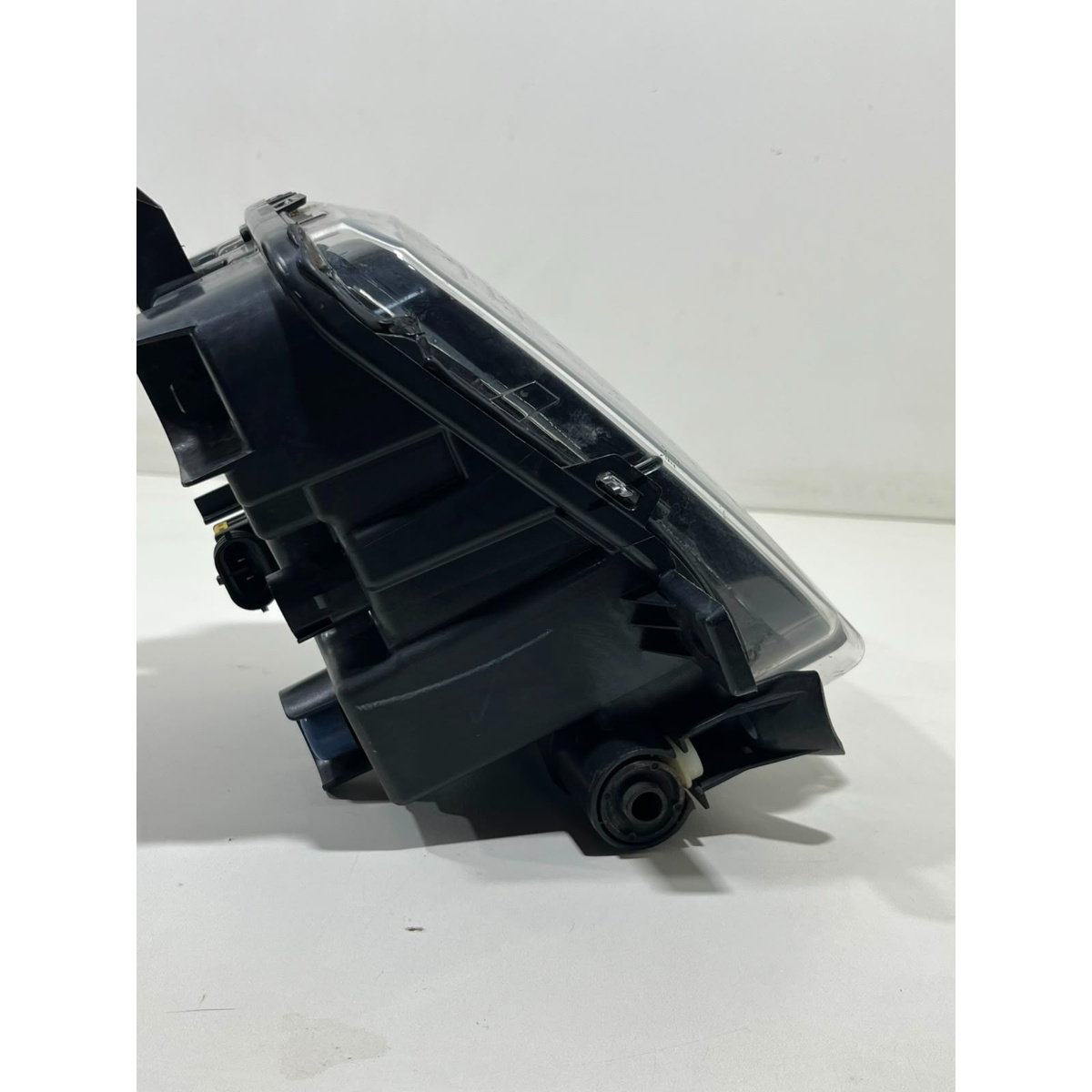Farol Milha Auxiliar Direito Led T-cross 2gp941662 (usado) - Imagem 4