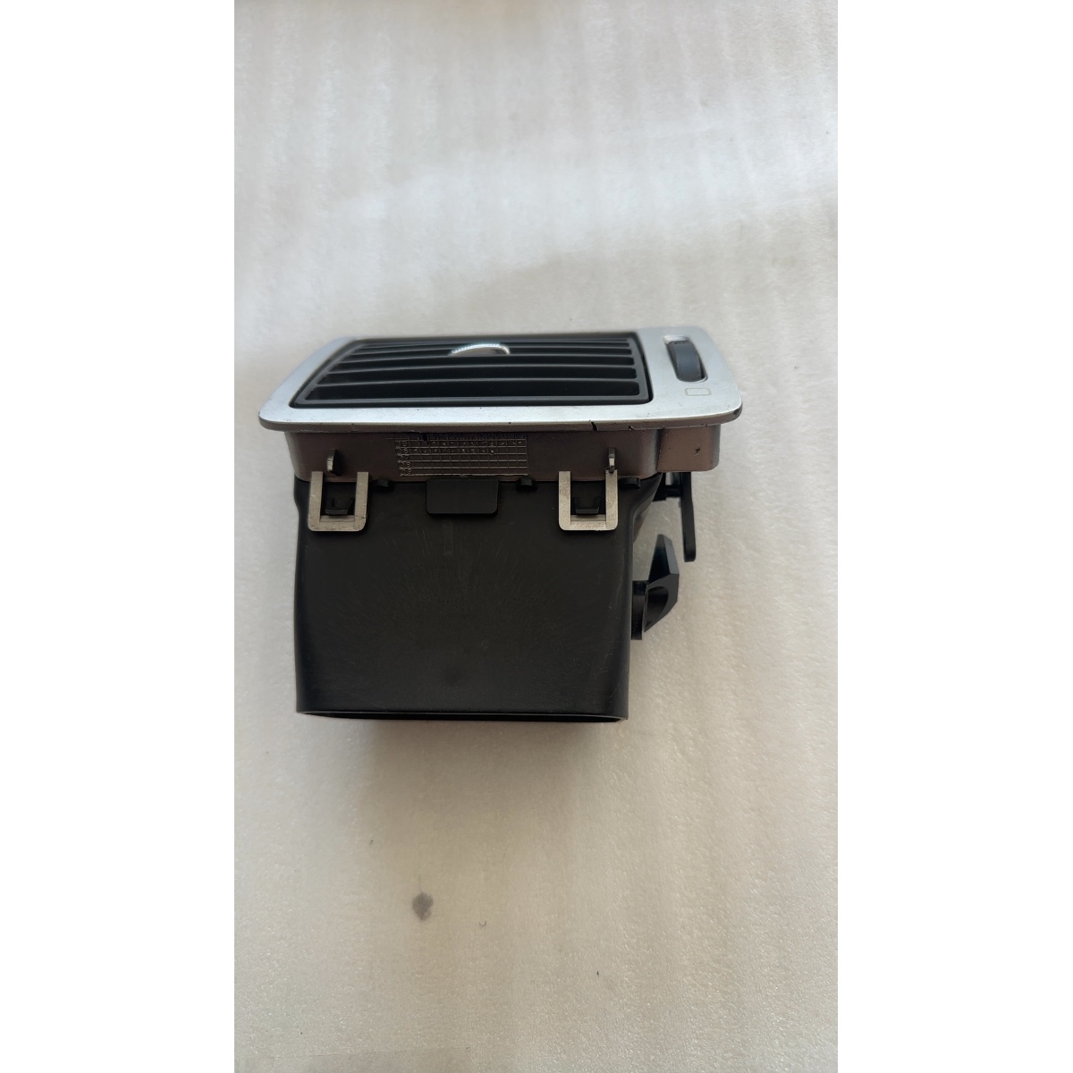 Difusor De Ar Peugeot 307 Esquerdo Cod: 9634499077 (usado) - Imagem 3