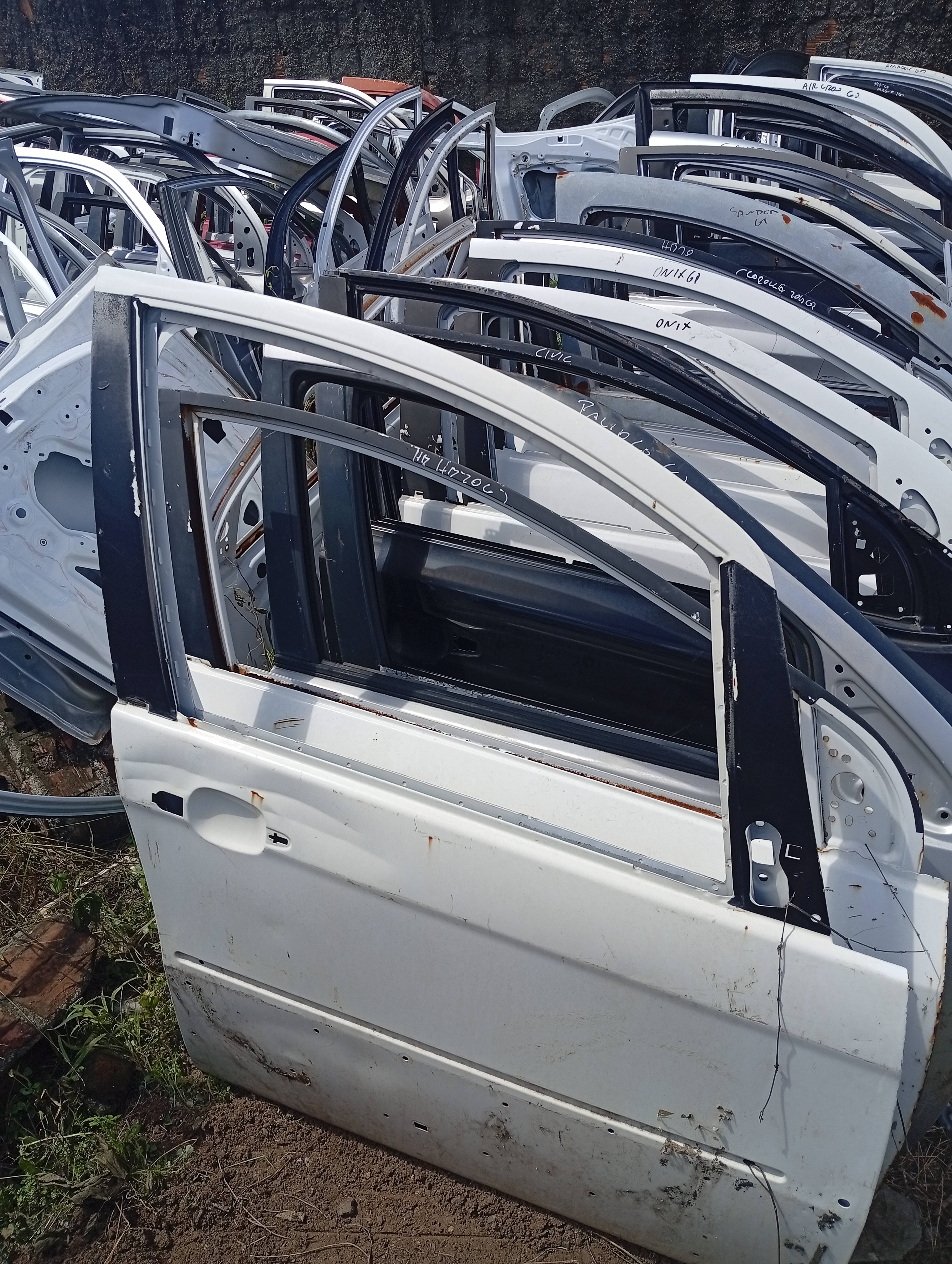 Porta Dianteira Direita Fiat Idea 2016
