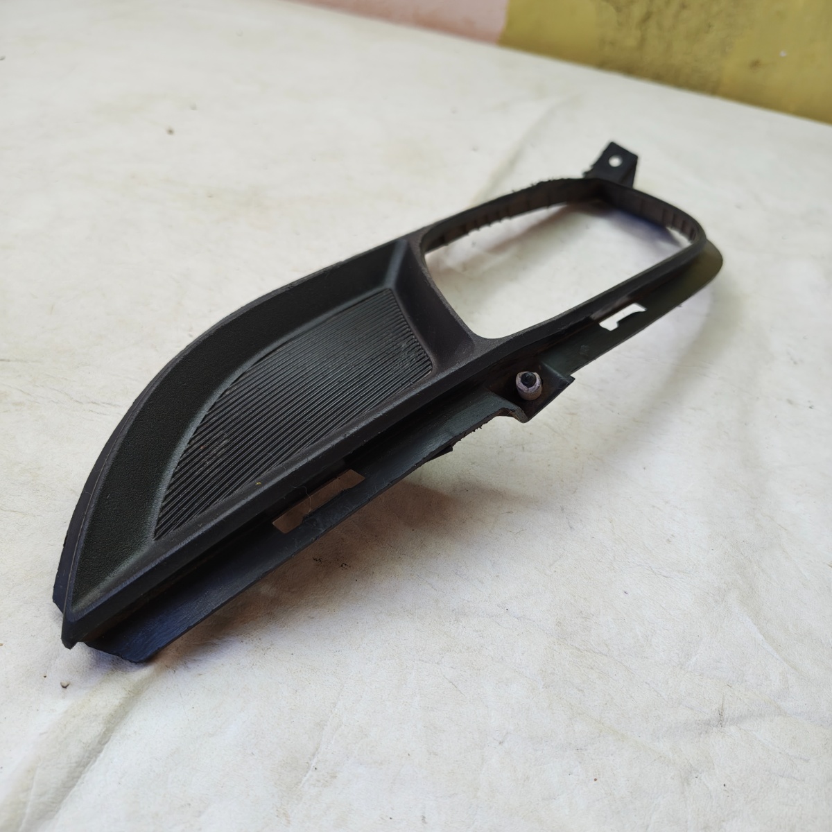 Moldura Milha Kia Cerato 2012 A 2017 Original Preto Direito - Imagem 2
