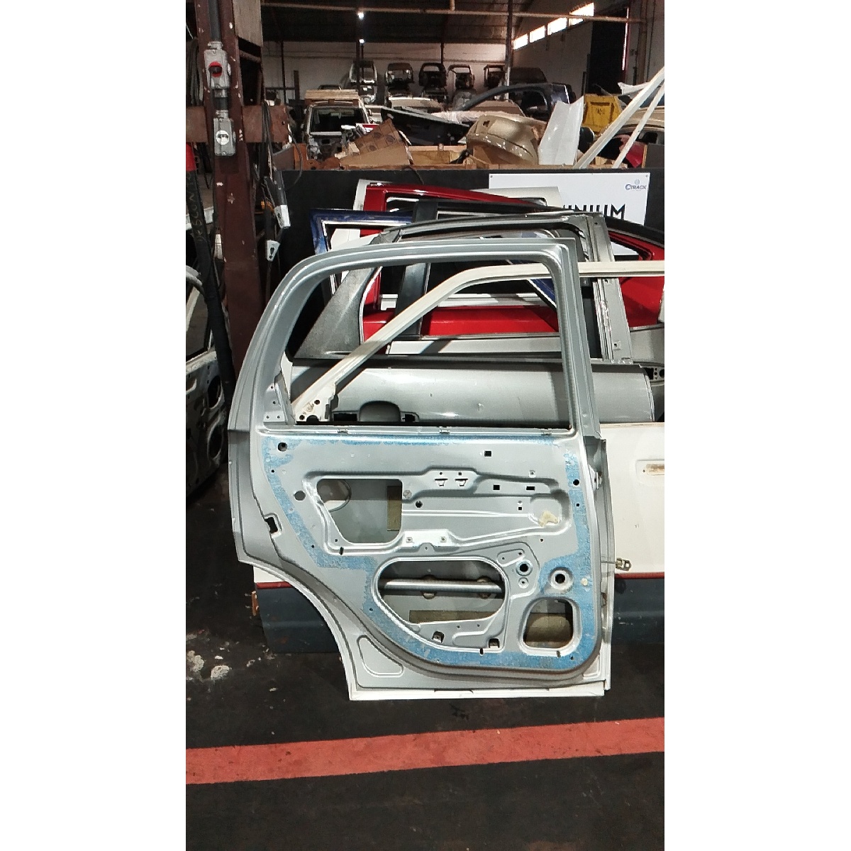 Porta Traseira Esquerda Corsa Hatch 2008 - Imagem 2