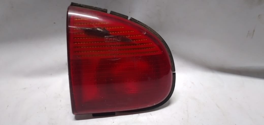 LANTERNA TRASEIRA ESCORT ZETEC 1997 / 2002 TAMPA LD USADA @