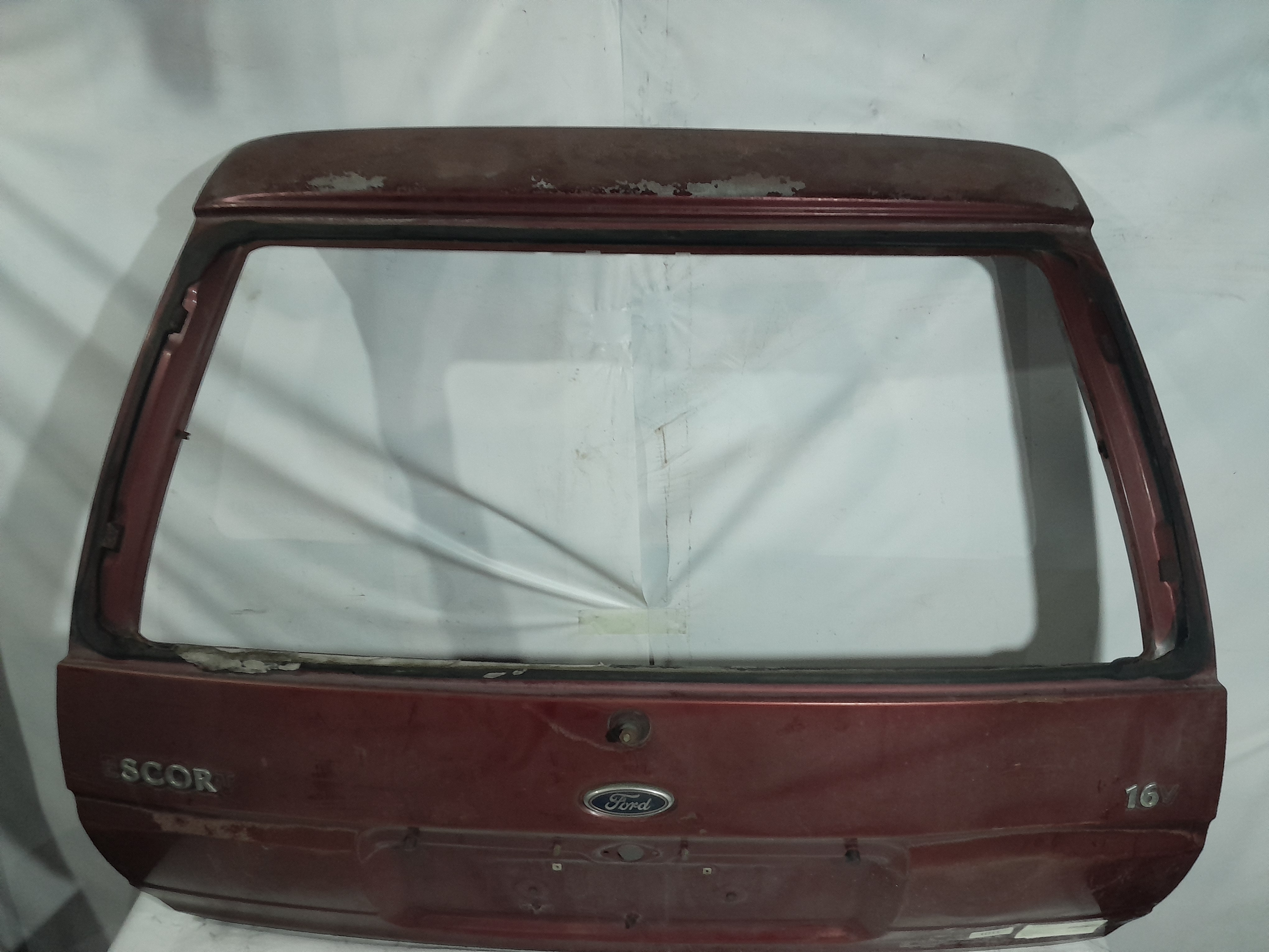 TAMPA TRASEIRA ESCORT ZETEC (VERMELHA) - Imagem 3