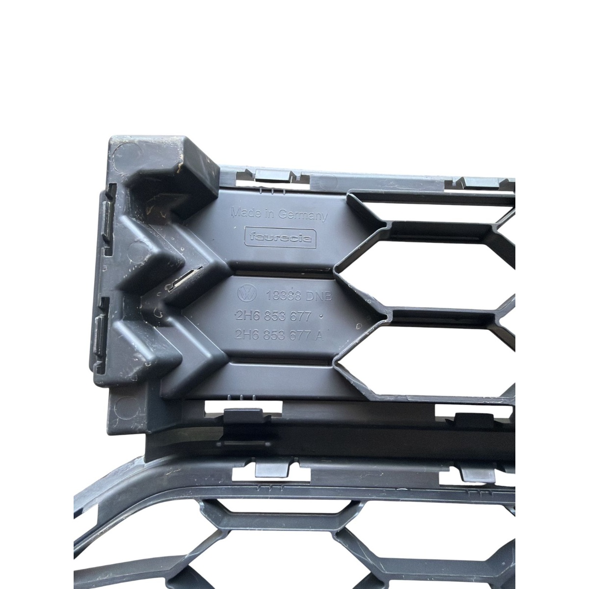 Grade Inferior Parachoque Volkswagen Amarok 2016-2023 - Imagem 4