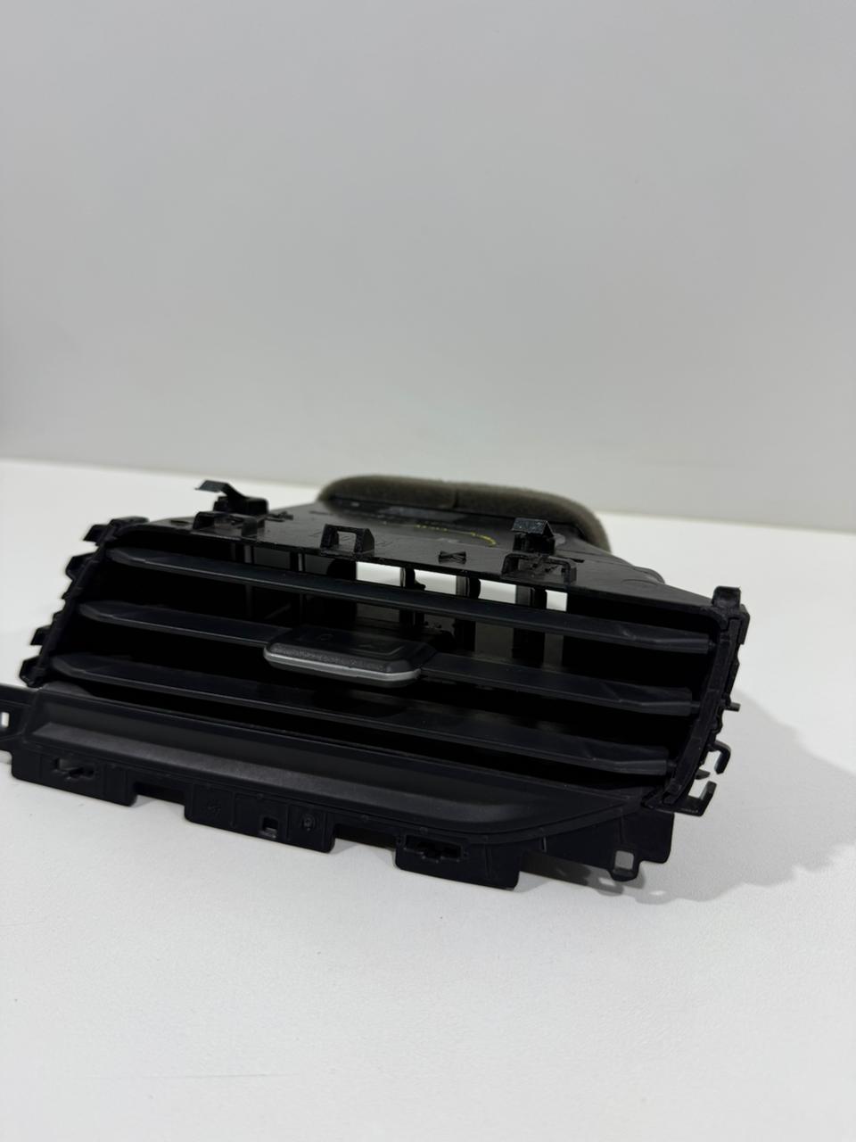 Difusor de Ar Direito VW Polo 6EA819704 - Imagem 4