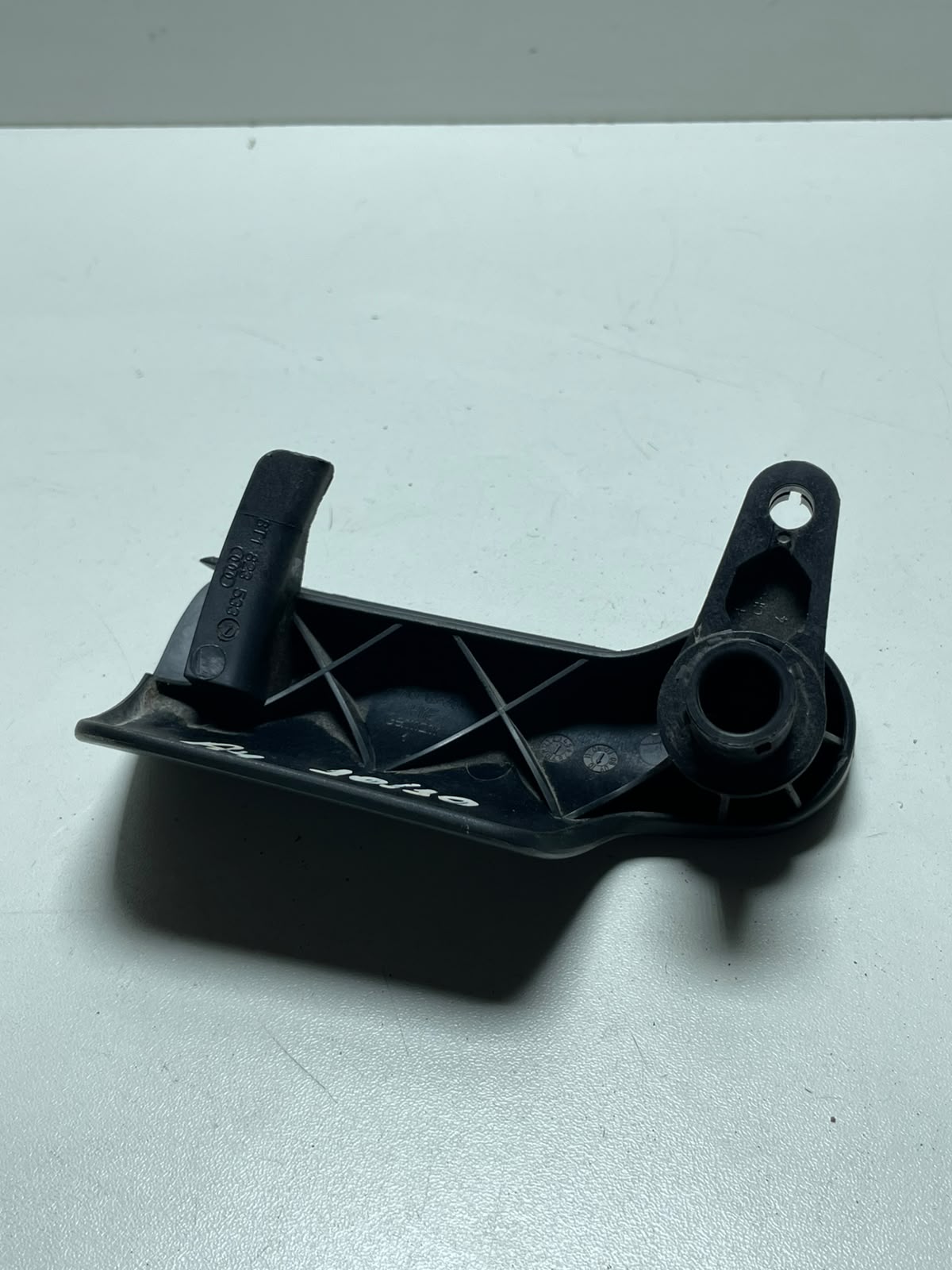 Alavanca Abertura Capô Audi Q5 2009 A 2015 8t1823533 - Imagem 2