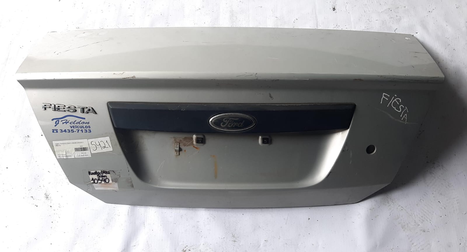 TAMPA TRASEIRA FIESTA SEDAN 2003/2012 (PRATA)