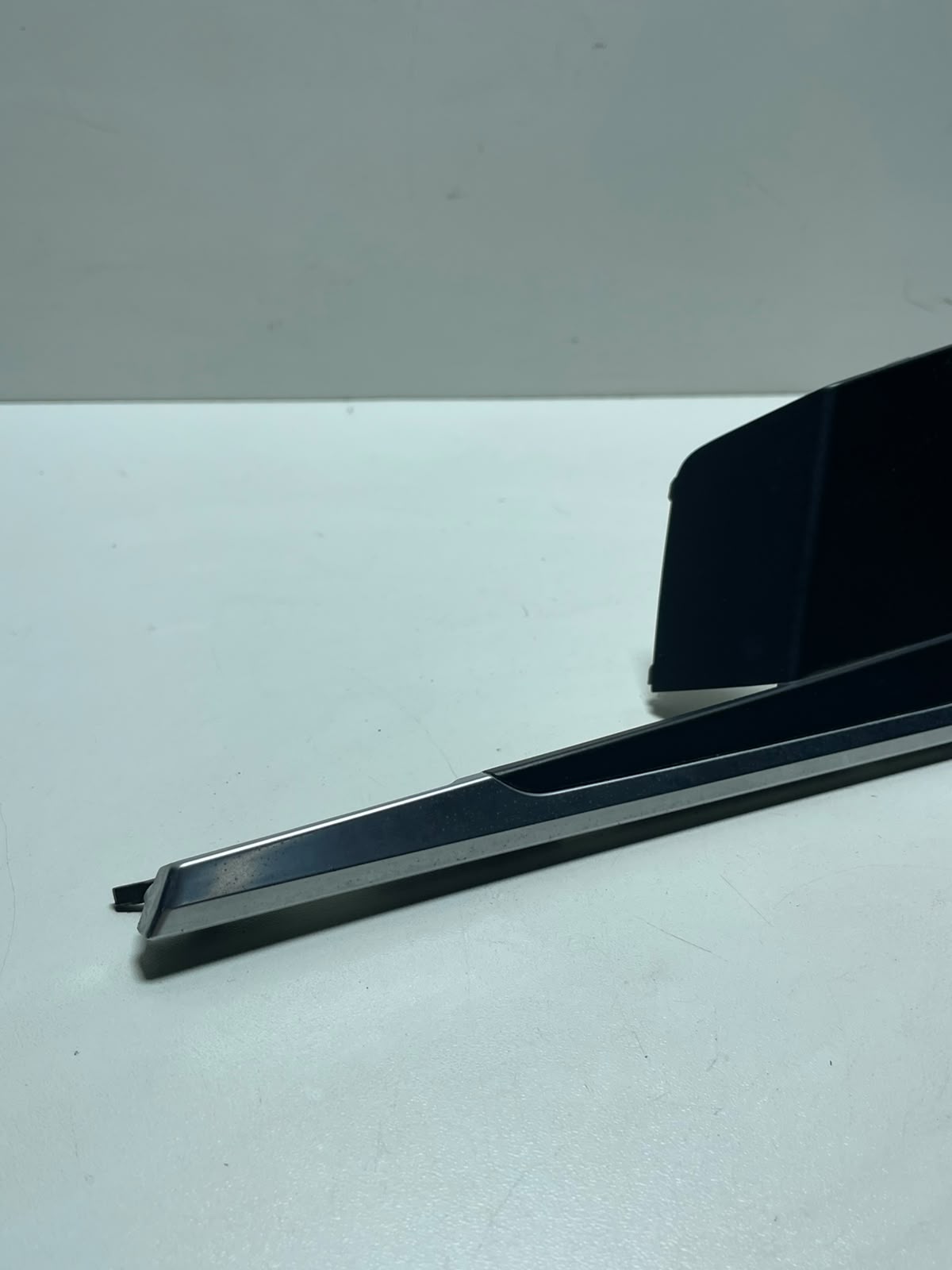 Moldura Maçaneta Tras Dir Audi A4 A5 2018 a 2020 8w0959524b - Imagem 3