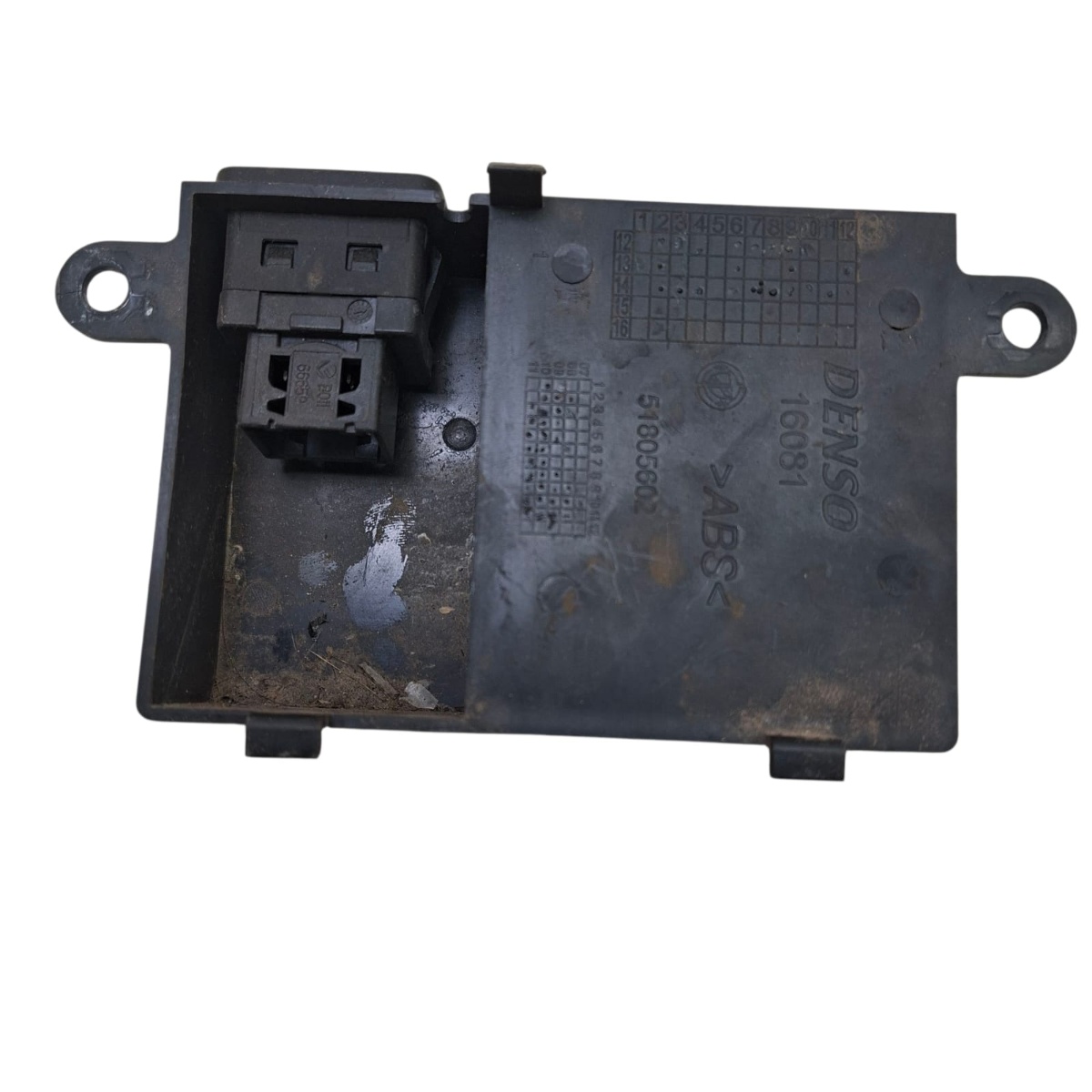 Moldura Suporte Conector Usb Doblo Palio Fiorino Siena - Imagem 3