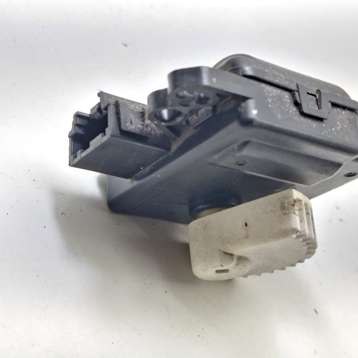 Motor Atuador Caixa Ar Ford Fiesta 2013 A 2017 Ae8H19E616Db - Imagem 3