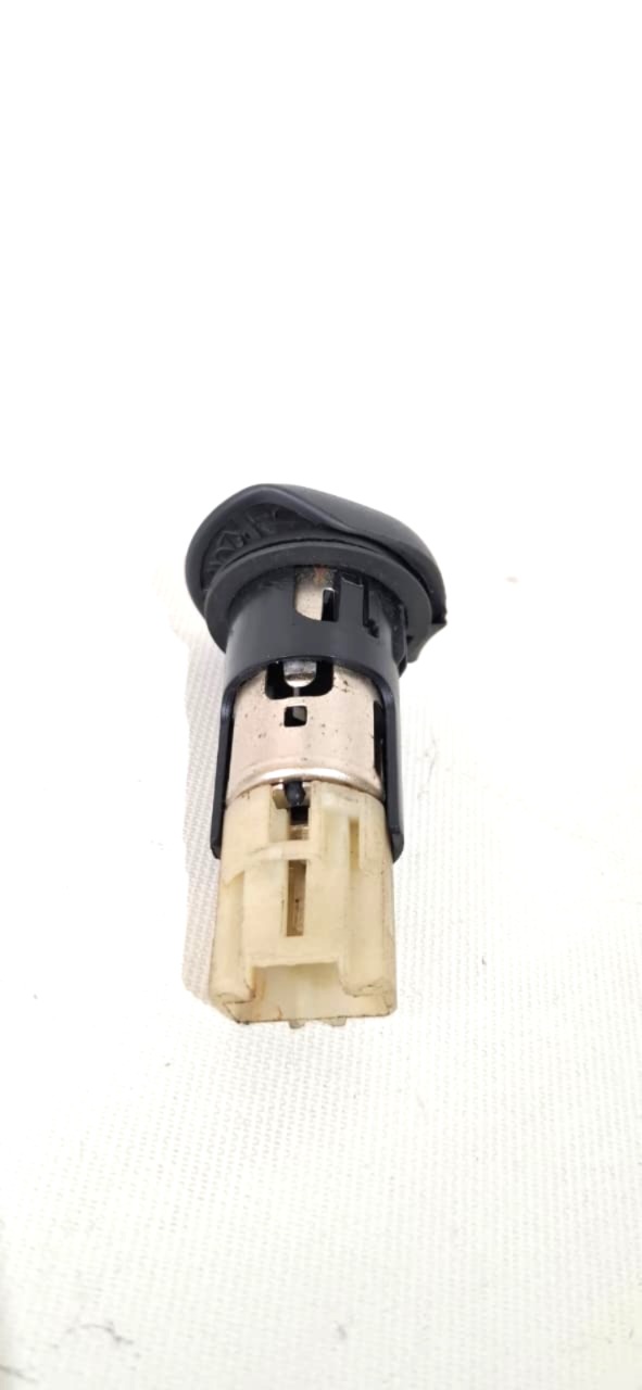 Tomada 12V Chevrolet Acendedor - Imagem 2