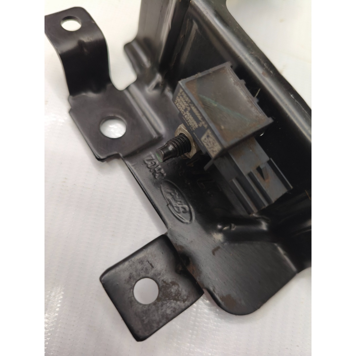 Suporte Da Fechadura Do Capô Ford Ecosport 2013 A 2021 - Imagem 4