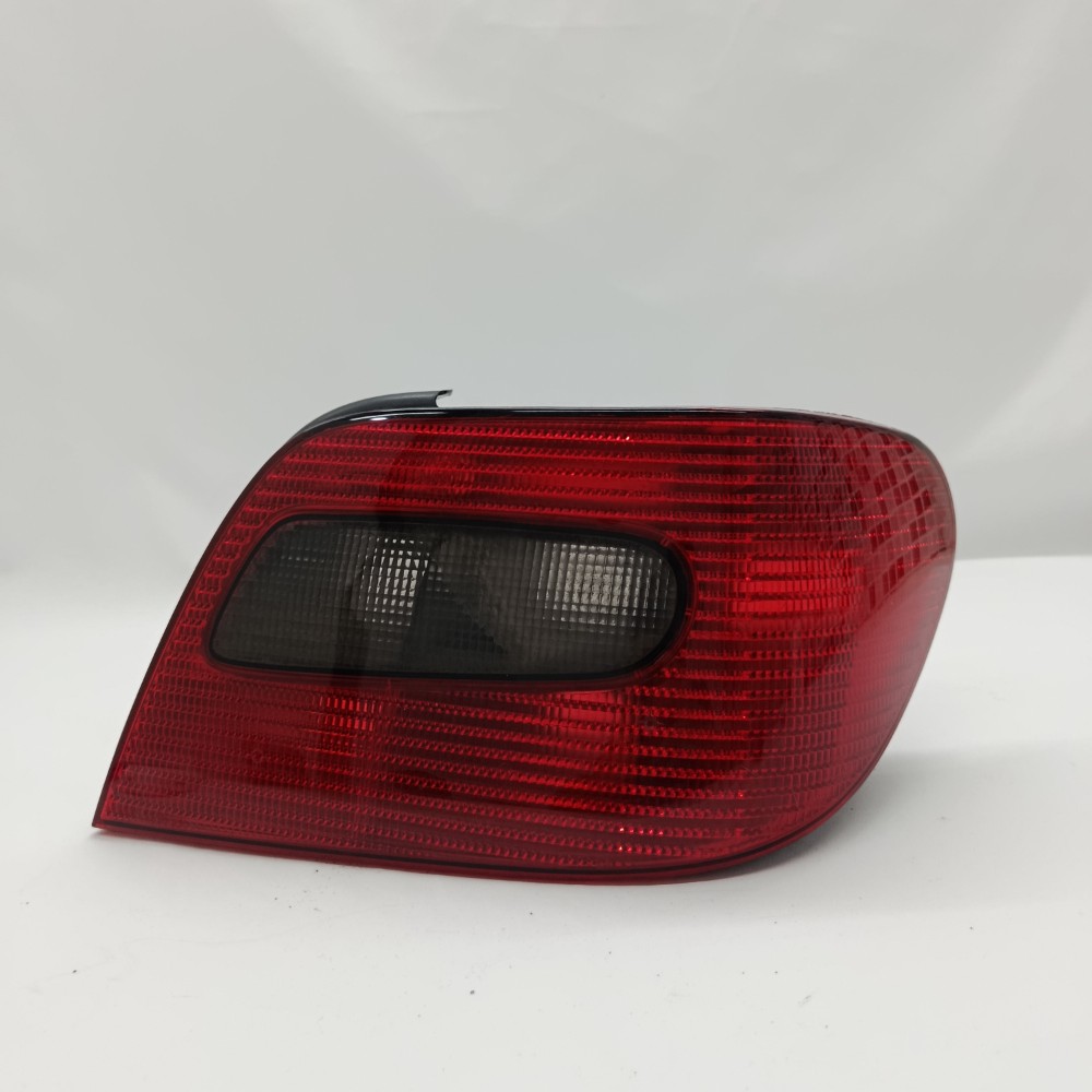 Lanterna Direit Citroen Xsara Hatch 1997 1998 1999 2001 2002